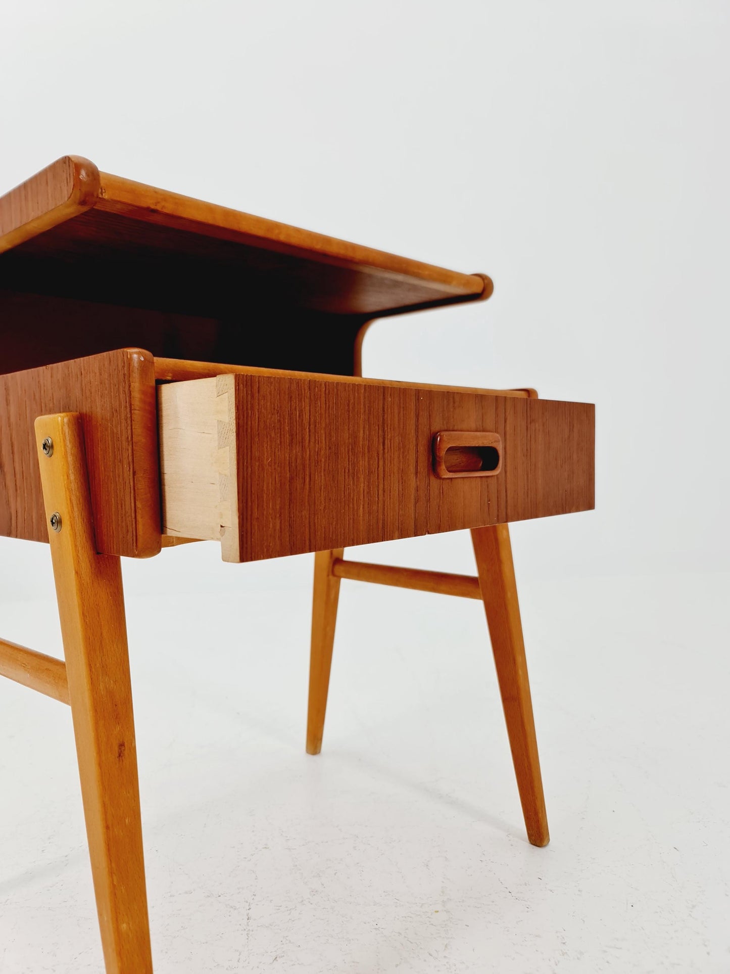 Midcentury Carlström & Co Teak Vintage Side table/ Bedside table/ Night stand straight from the sixties