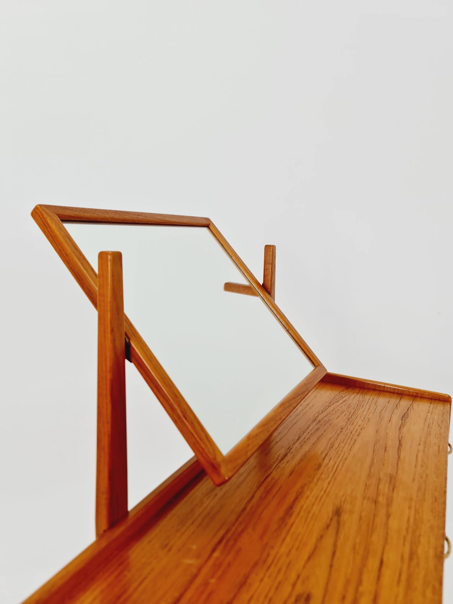 Mid Century Modern Danish Teak vanity table make up table by Fröseke for AB nybrofabriken, 1960s