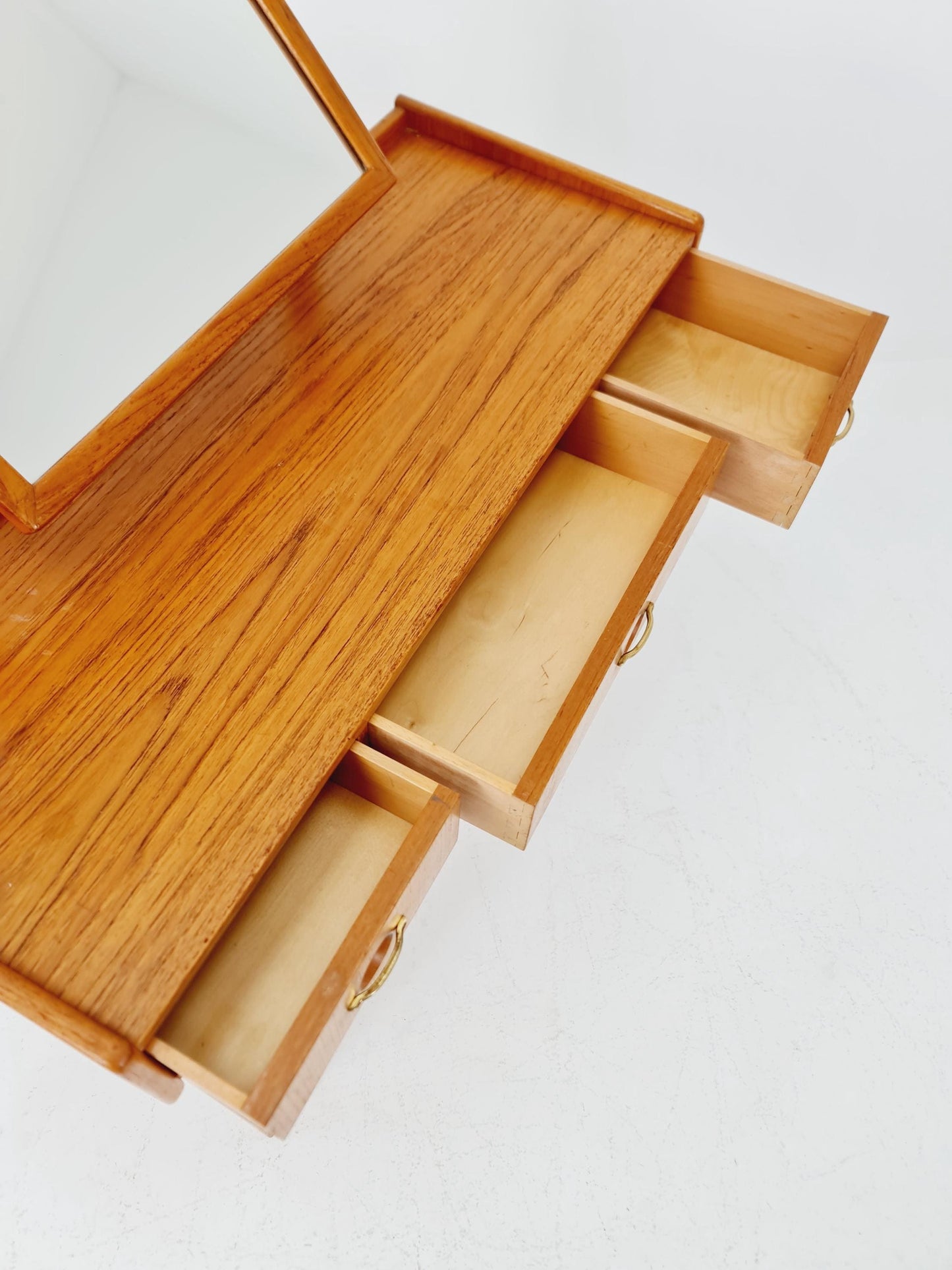 Mid Century Modern Danish Teak vanity table make up table by Fröseke for AB nybrofabriken, 1960s