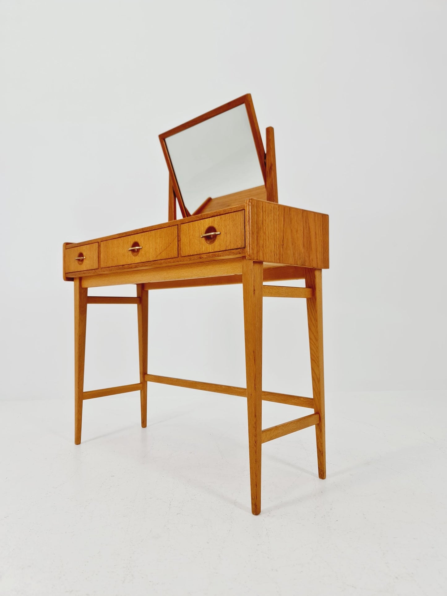 Mid Century Modern Danish Teak vanity table make up table by Fröseke for AB nybrofabriken, 1960s