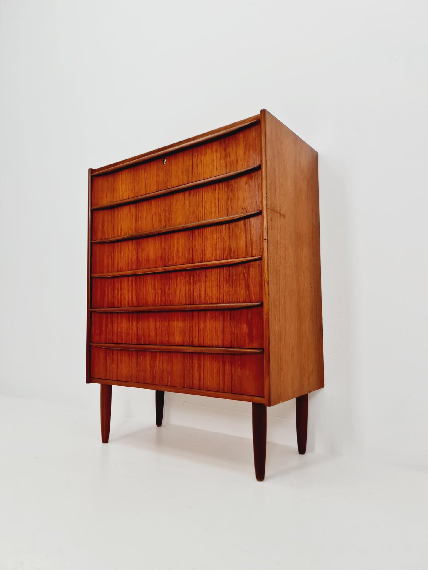Midcentury danish design chest of drawers 1960s