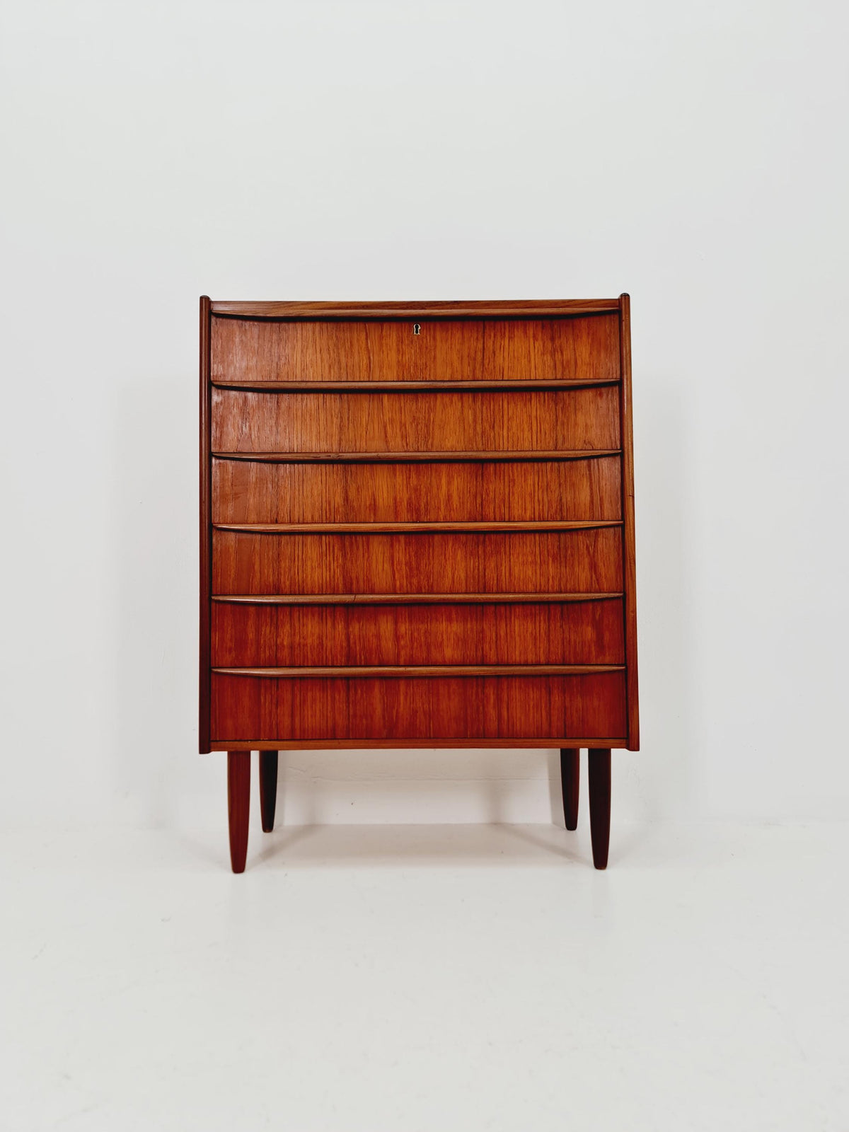 Midcentury danish design chest of drawers 1960s