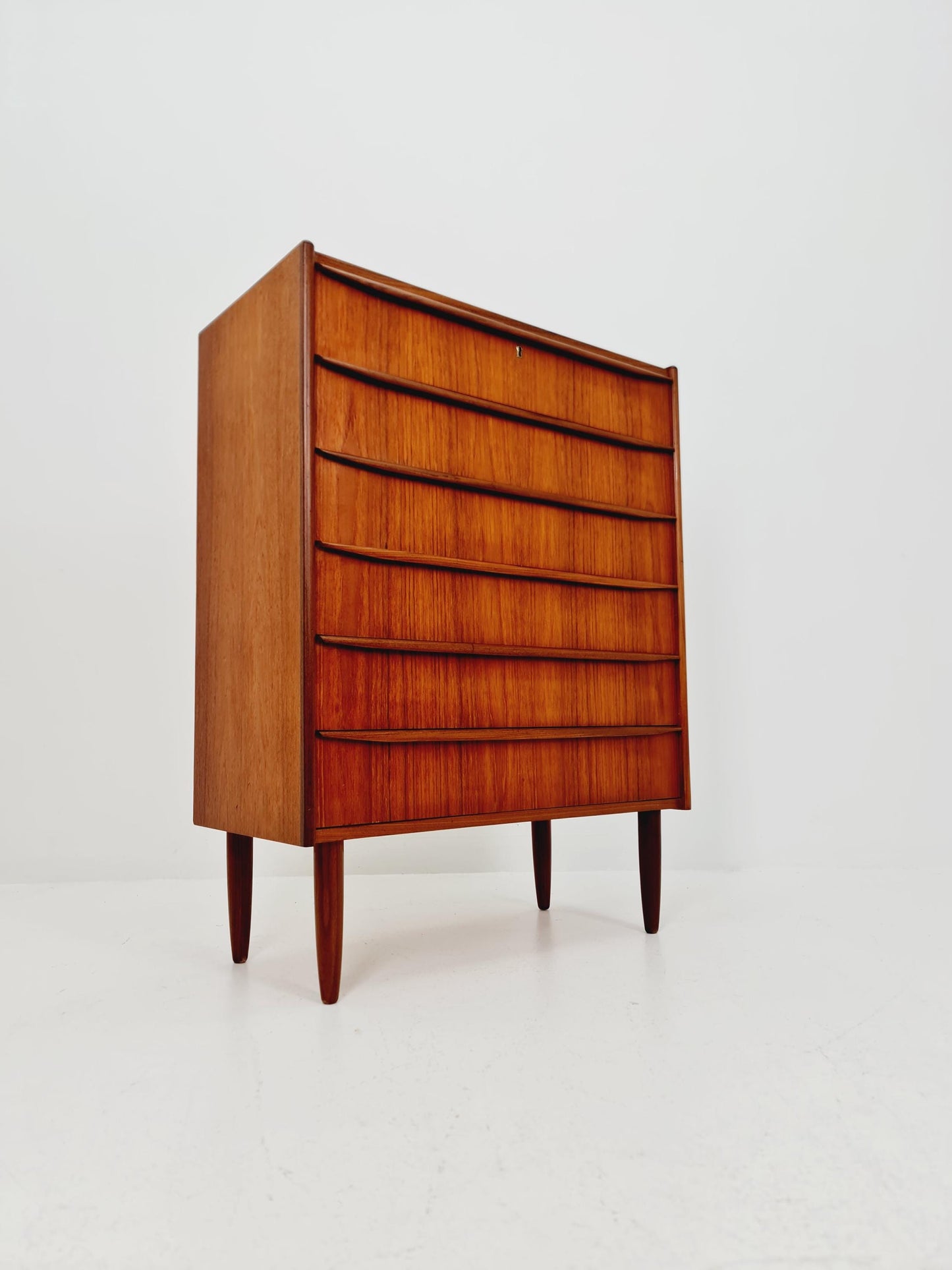 Midcentury danish design chest of drawers 1960s
