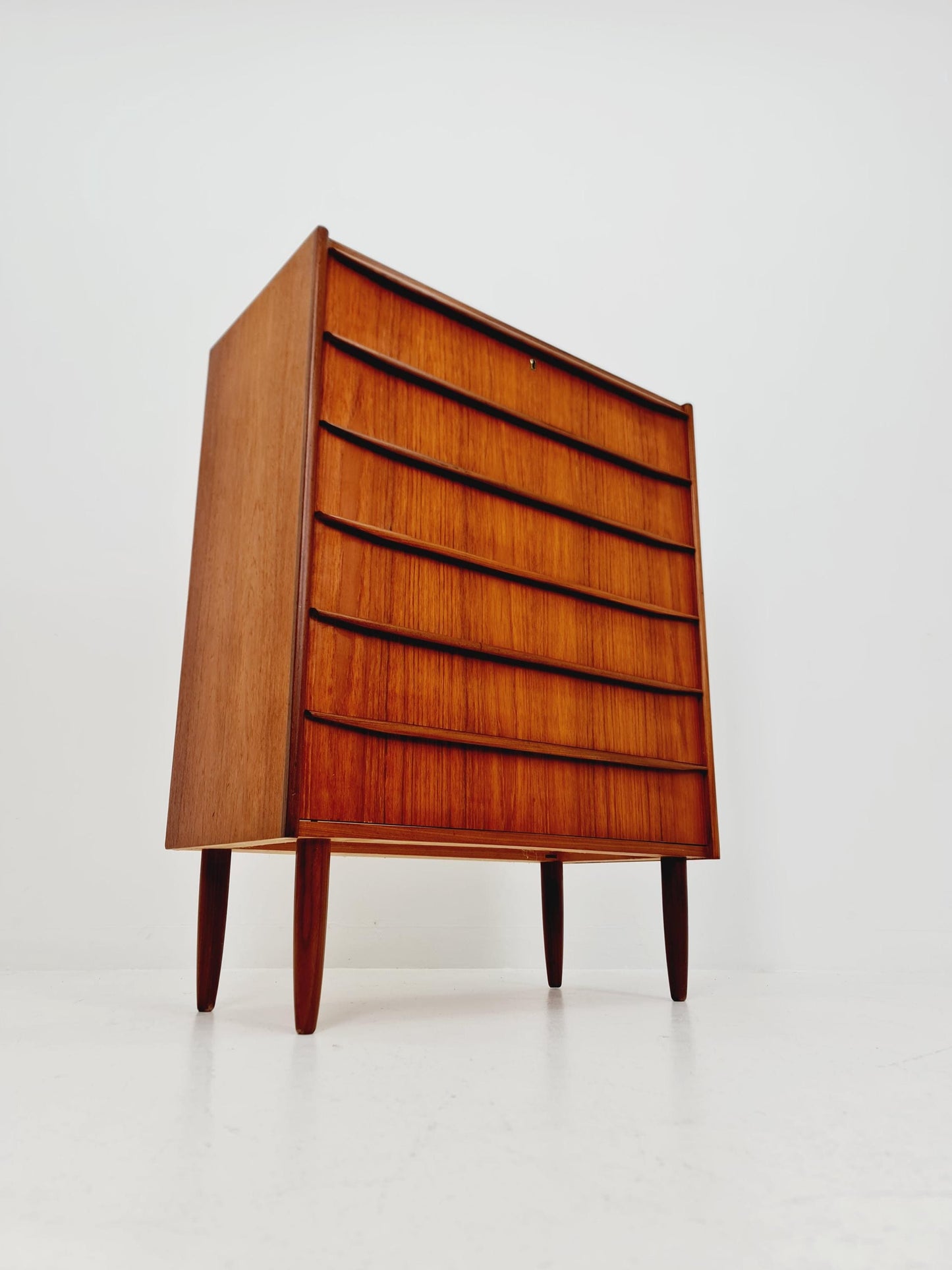 Midcentury danish design chest of drawers 1960s