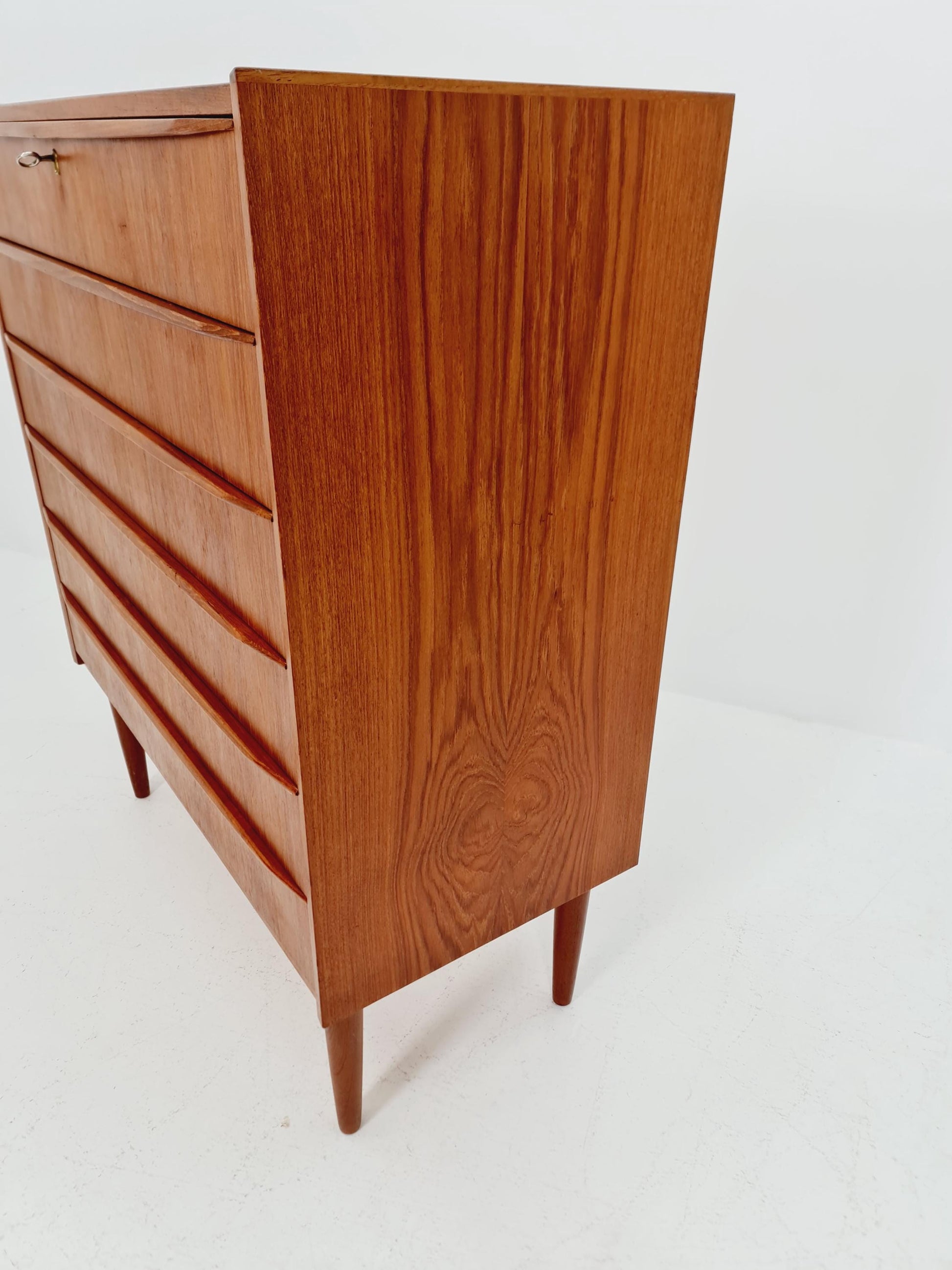 Midcentury danish design chest of drawers By Tylvad Hansen 1960s