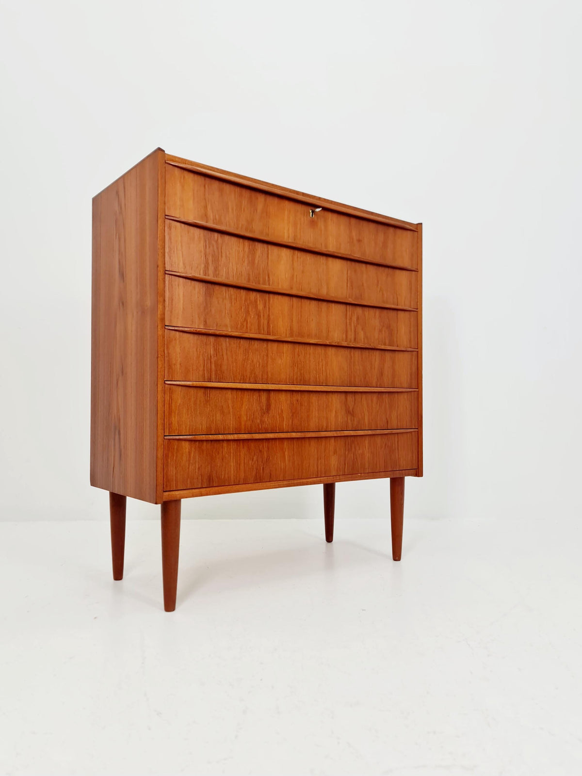 Midcentury danish design chest of drawers By Tylvad Hansen 1960s