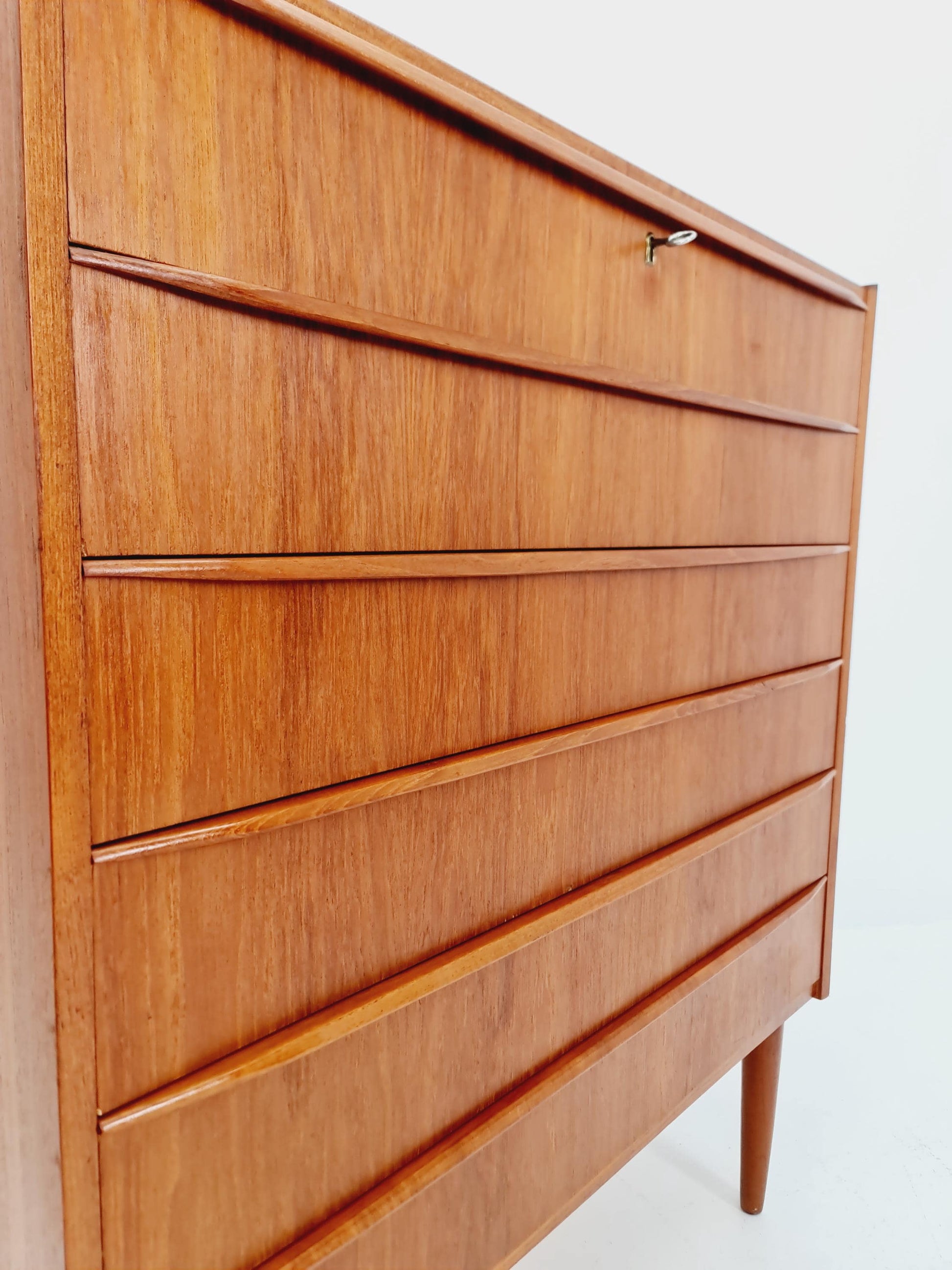 Midcentury danish design chest of drawers By Tylvad Hansen 1960s
