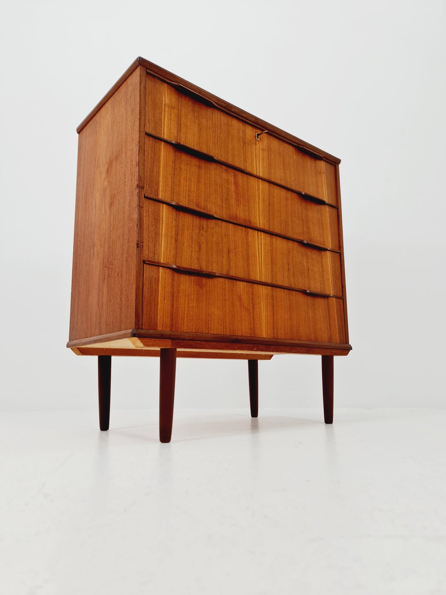 Midcentury danish design chest of drawers / drawer dresser /4 drawers cabinet By Ejsing Möbelfabrik 1960s