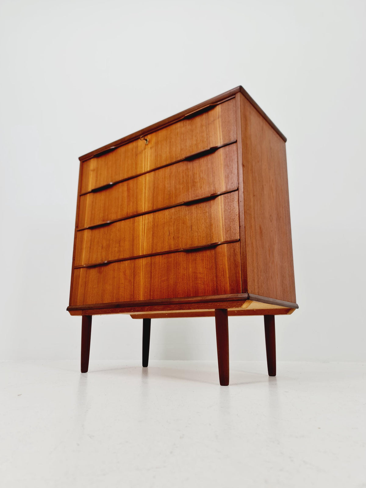 Midcentury danish design chest of drawers / drawer dresser /4 drawers cabinet By Ejsing Möbelfabrik 1960s