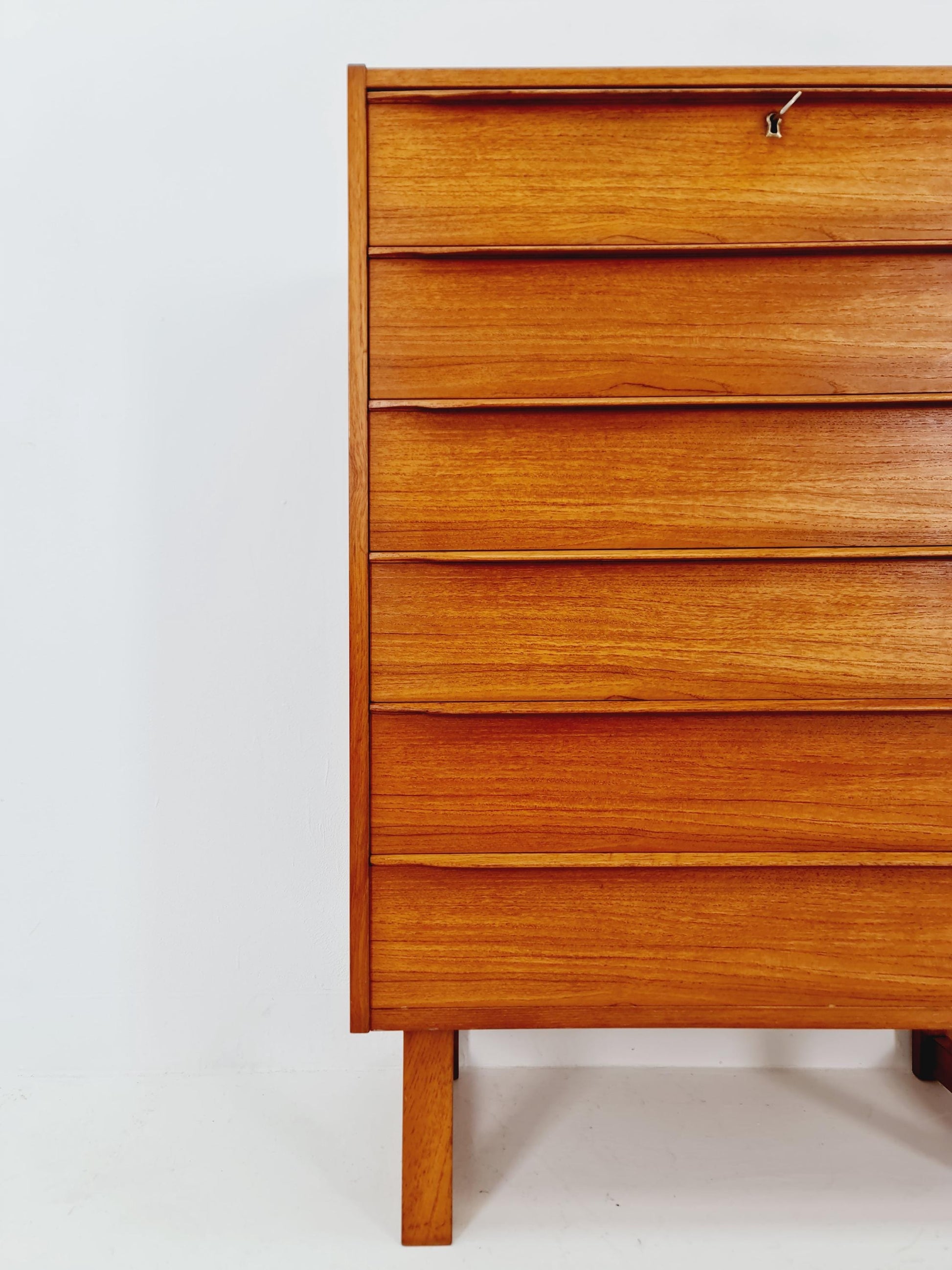 Midcentury danish design chest of drawers / drawer dresser /6 drawers cabinet By Ejsing Möbelfabrik 1960s