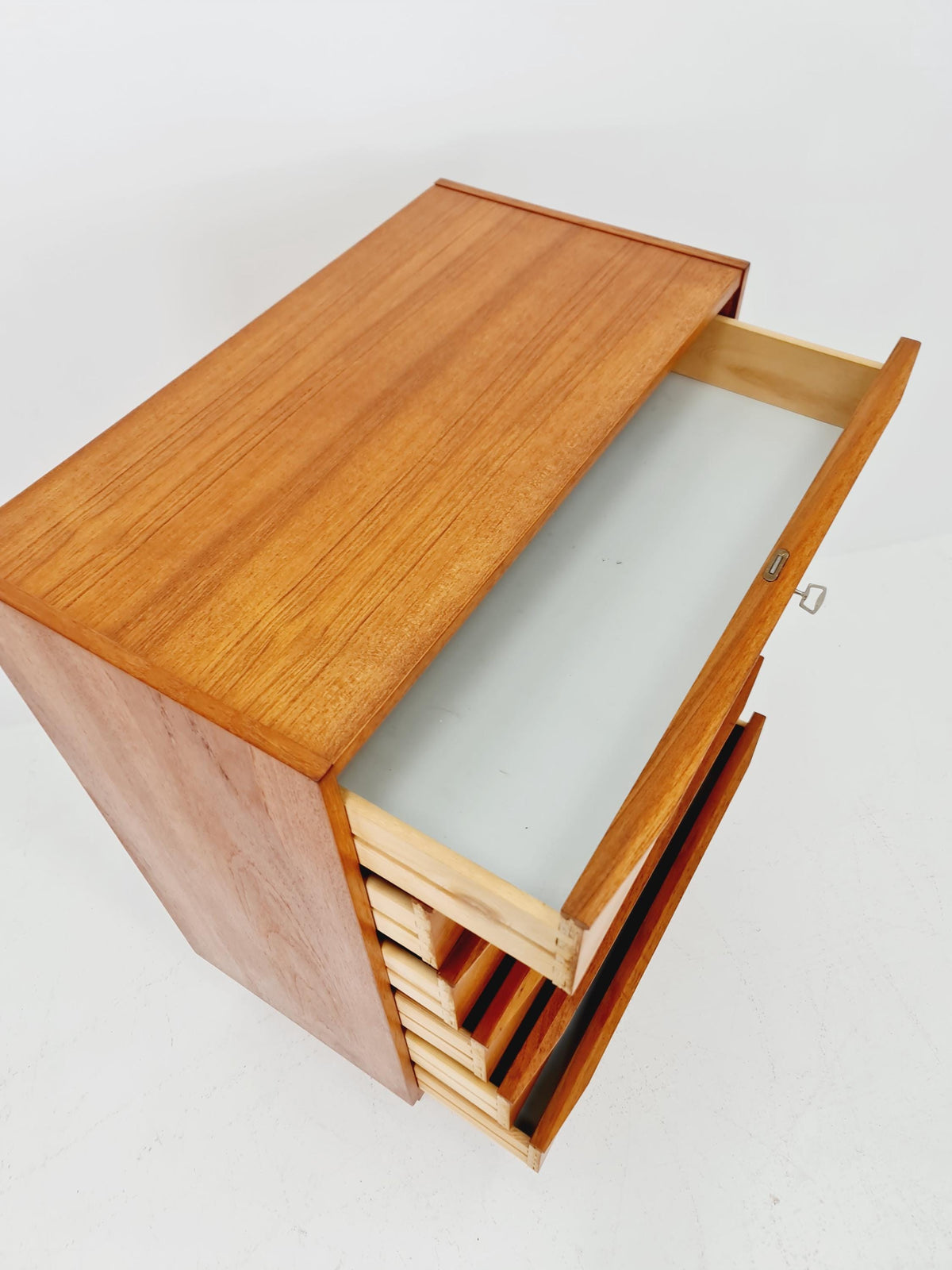 Midcentury danish design chest of drawers / drawer dresser /6 drawers cabinet By Ejsing Möbelfabrik 1960s