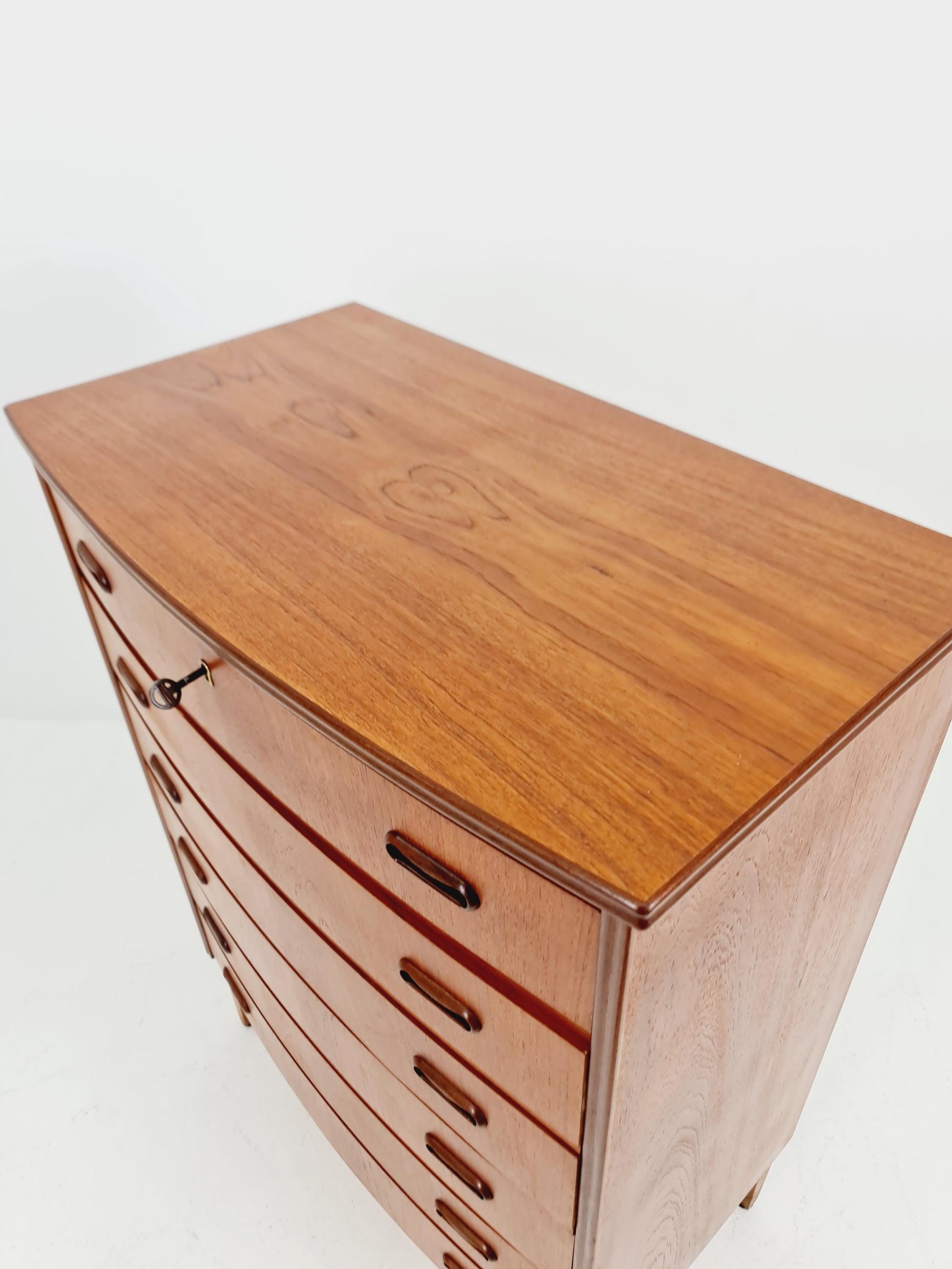 Midcentury danish design chest of drawers tallboy 1960s