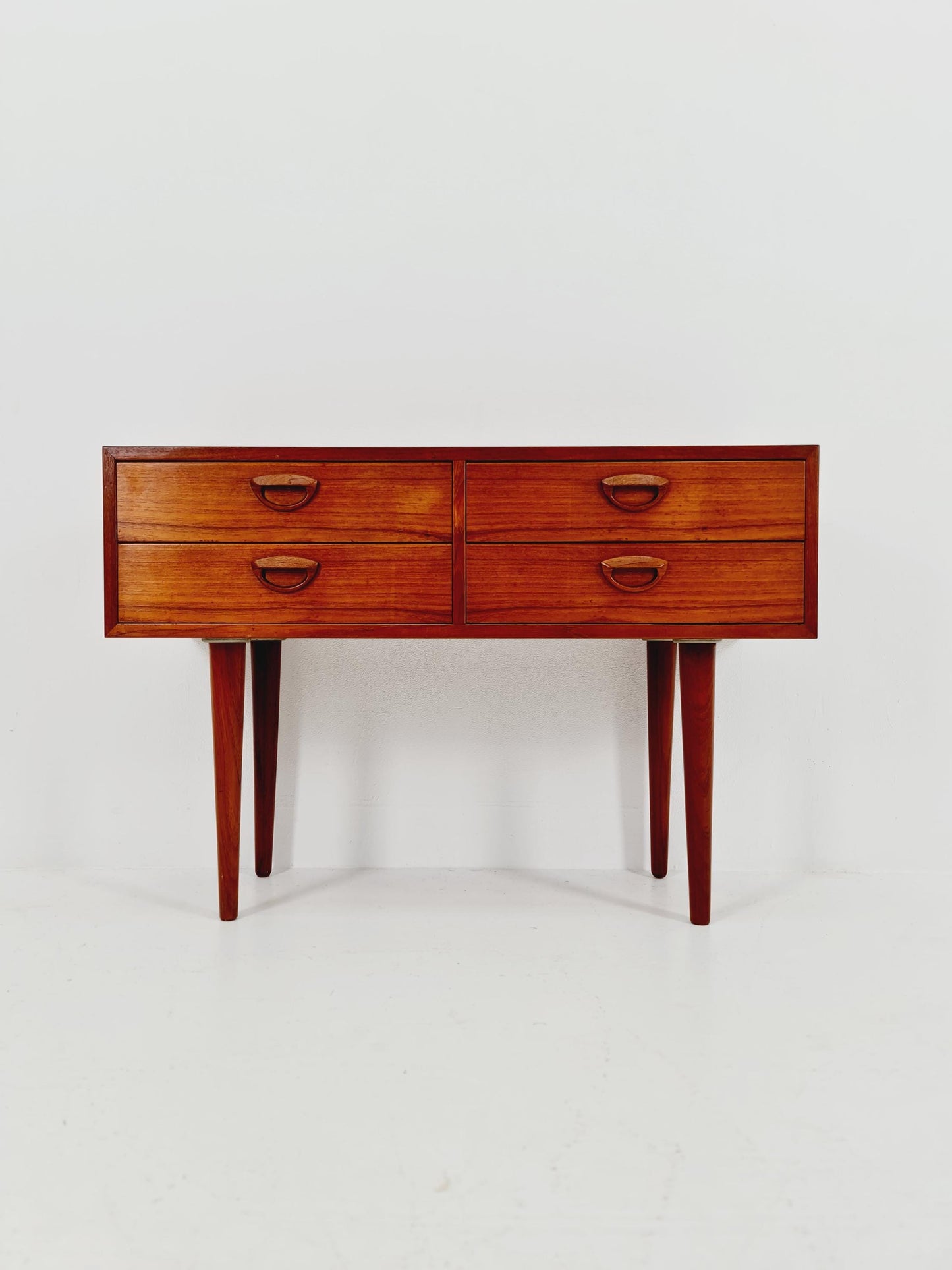 Midcentury danish design chest of drawers By KAi Kristiansen 1960s