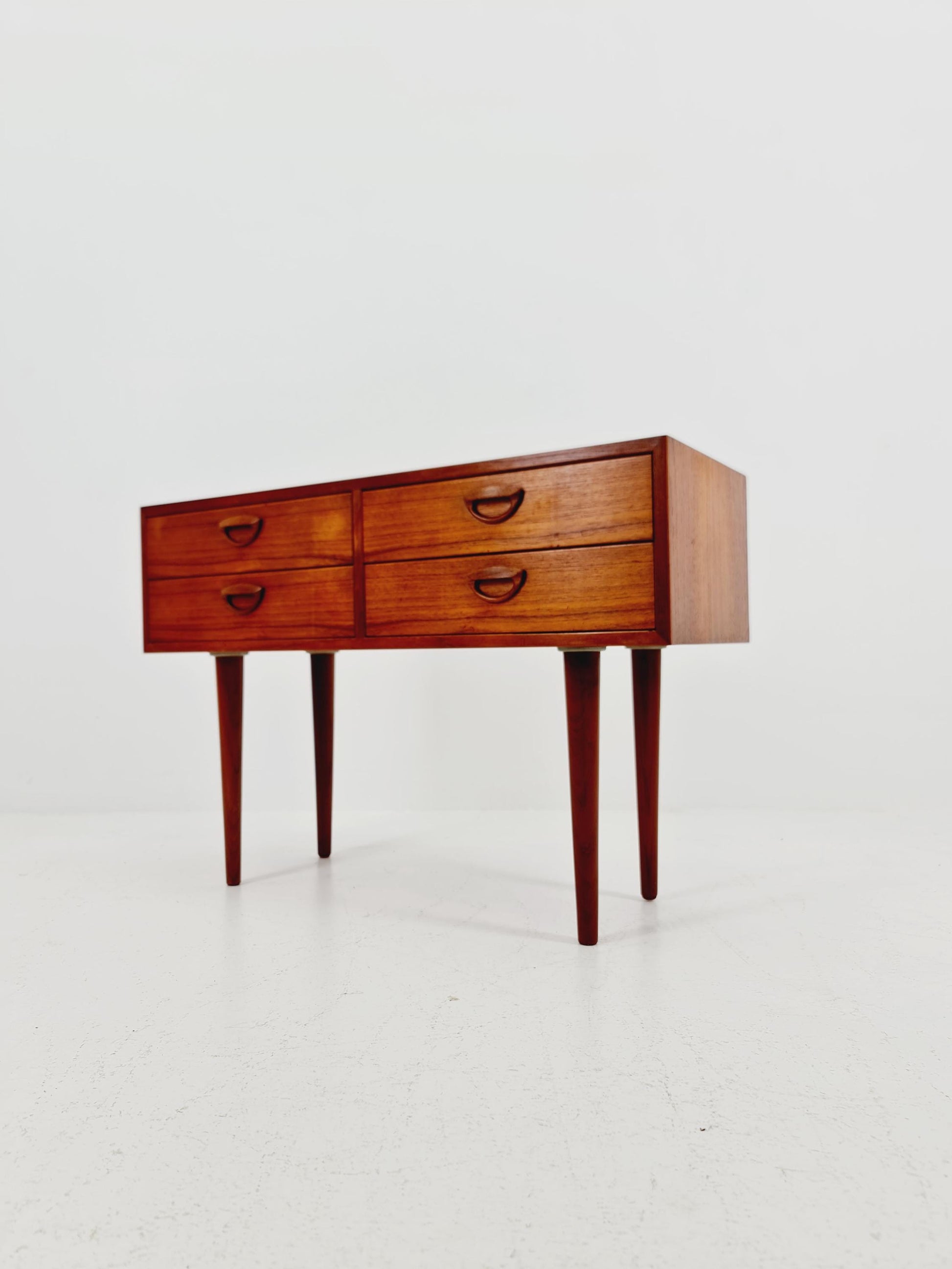 Midcentury danish design chest of drawers By KAi Kristiansen 1960s