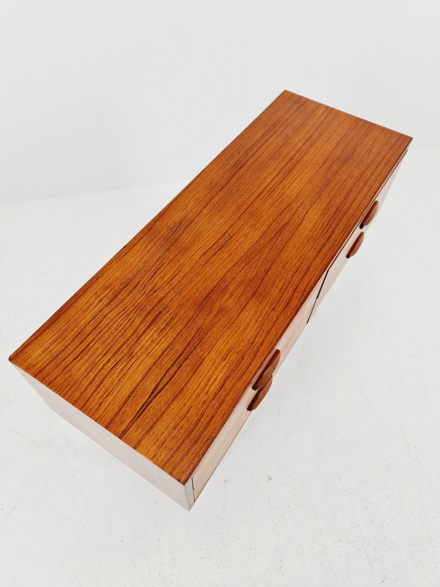 Midcentury danish design chest of drawers By KAi Kristiansen 1960s
