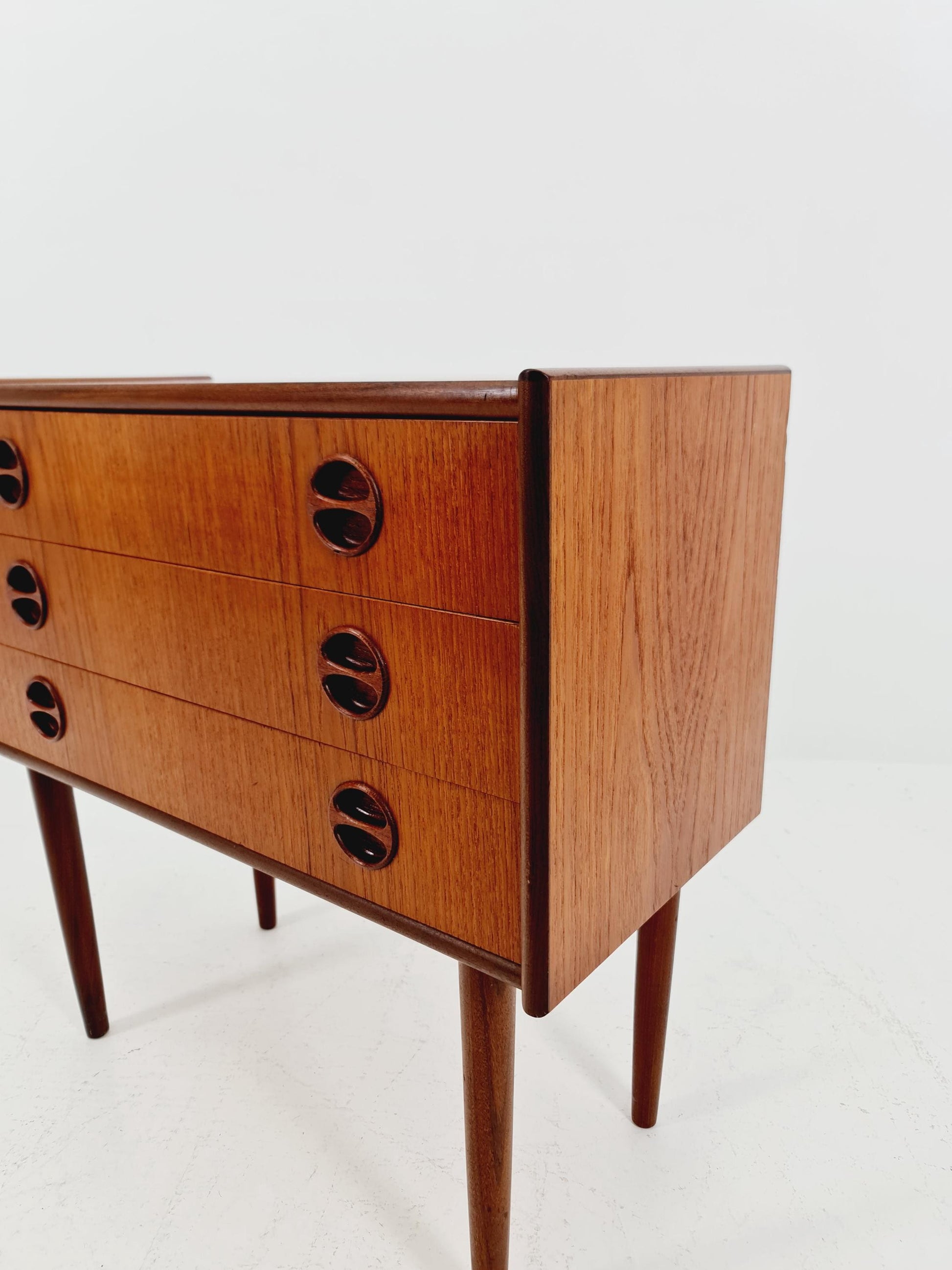 Midcentury danish drawer dresser /3 drawers 1960s