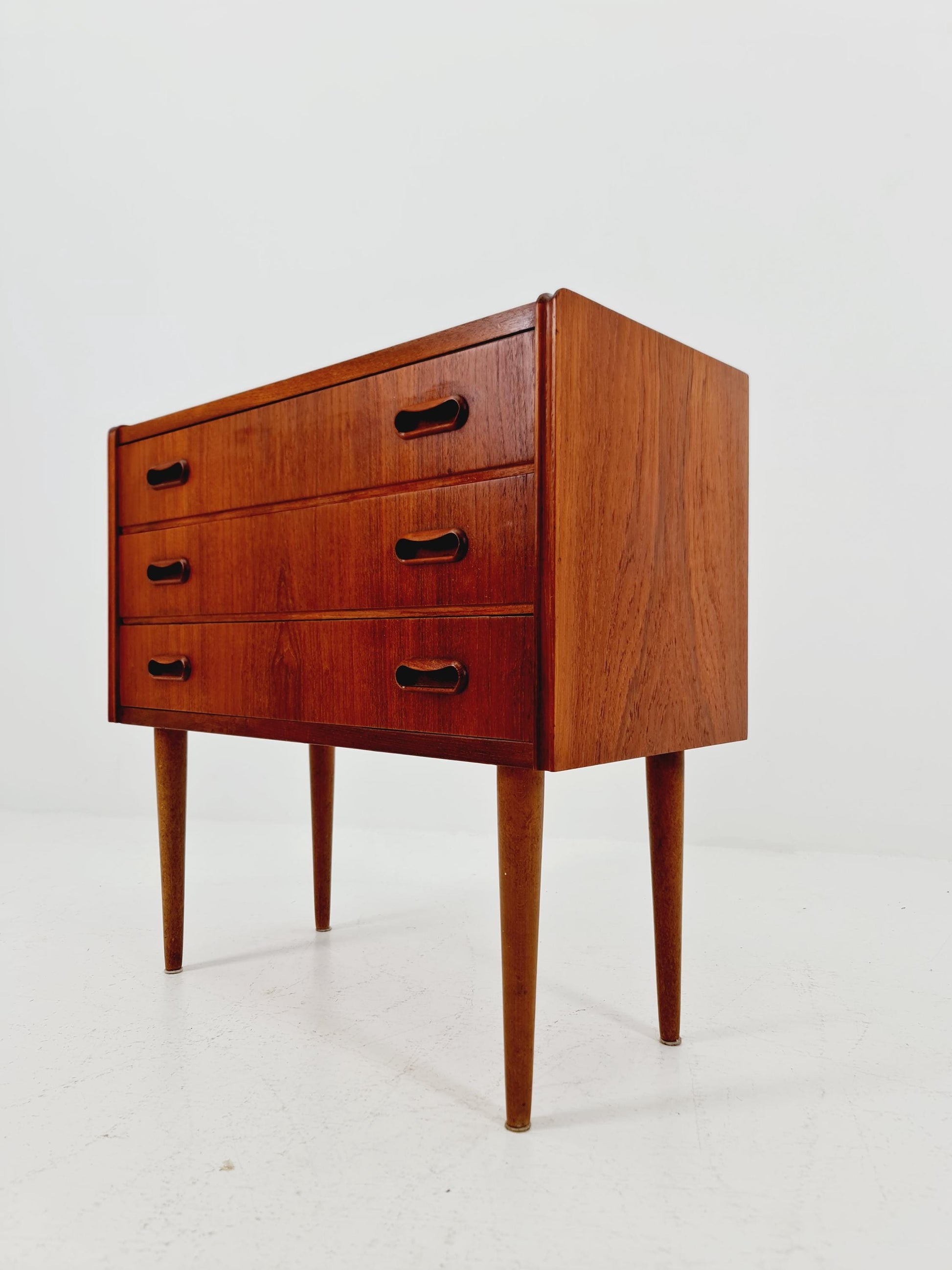 Midcentury danish drawer dresser /3 drawers 1960s