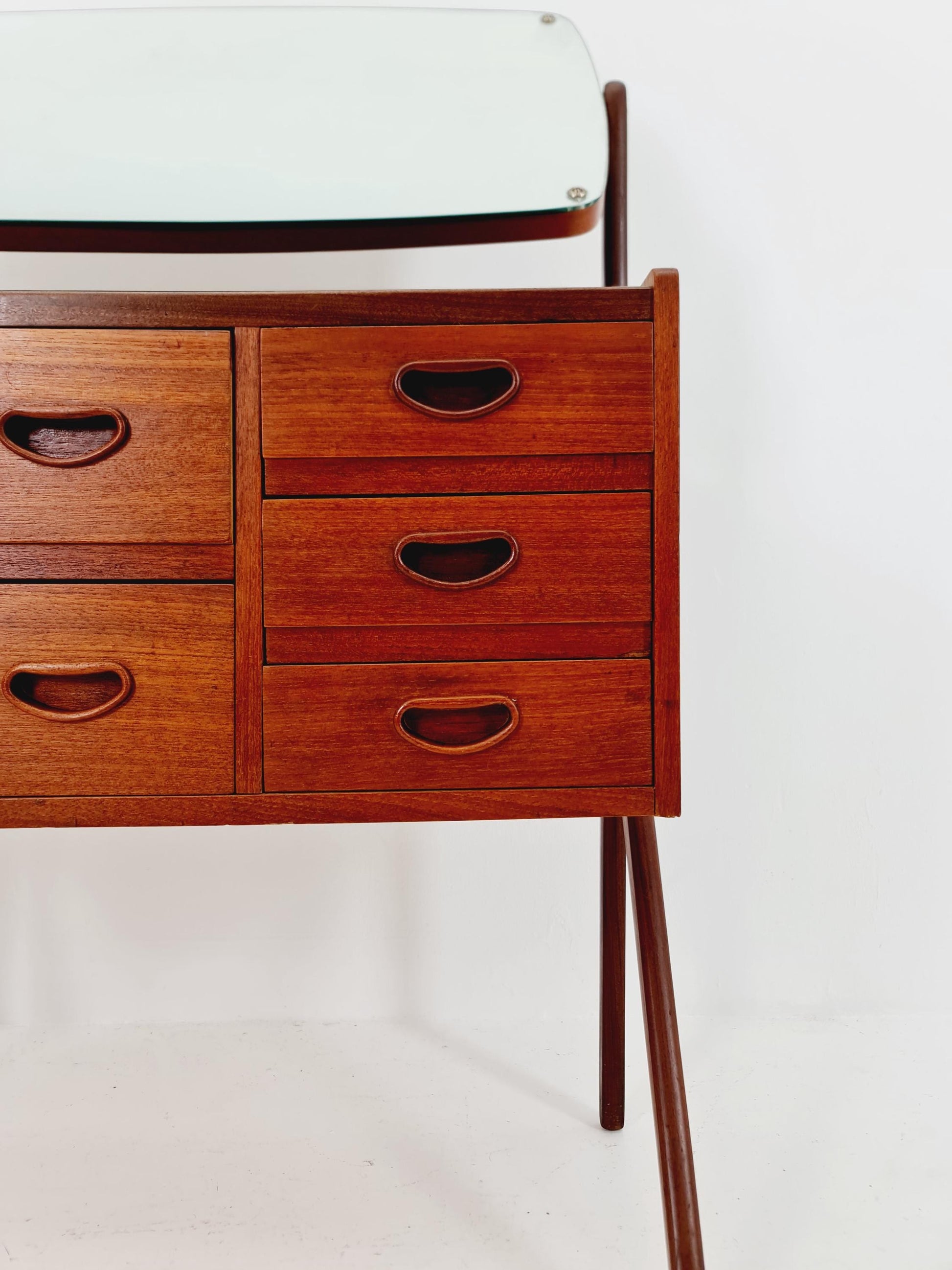 Rare Mid Century Modern Danish Teak vanity table/ make up table by G&T, 1960