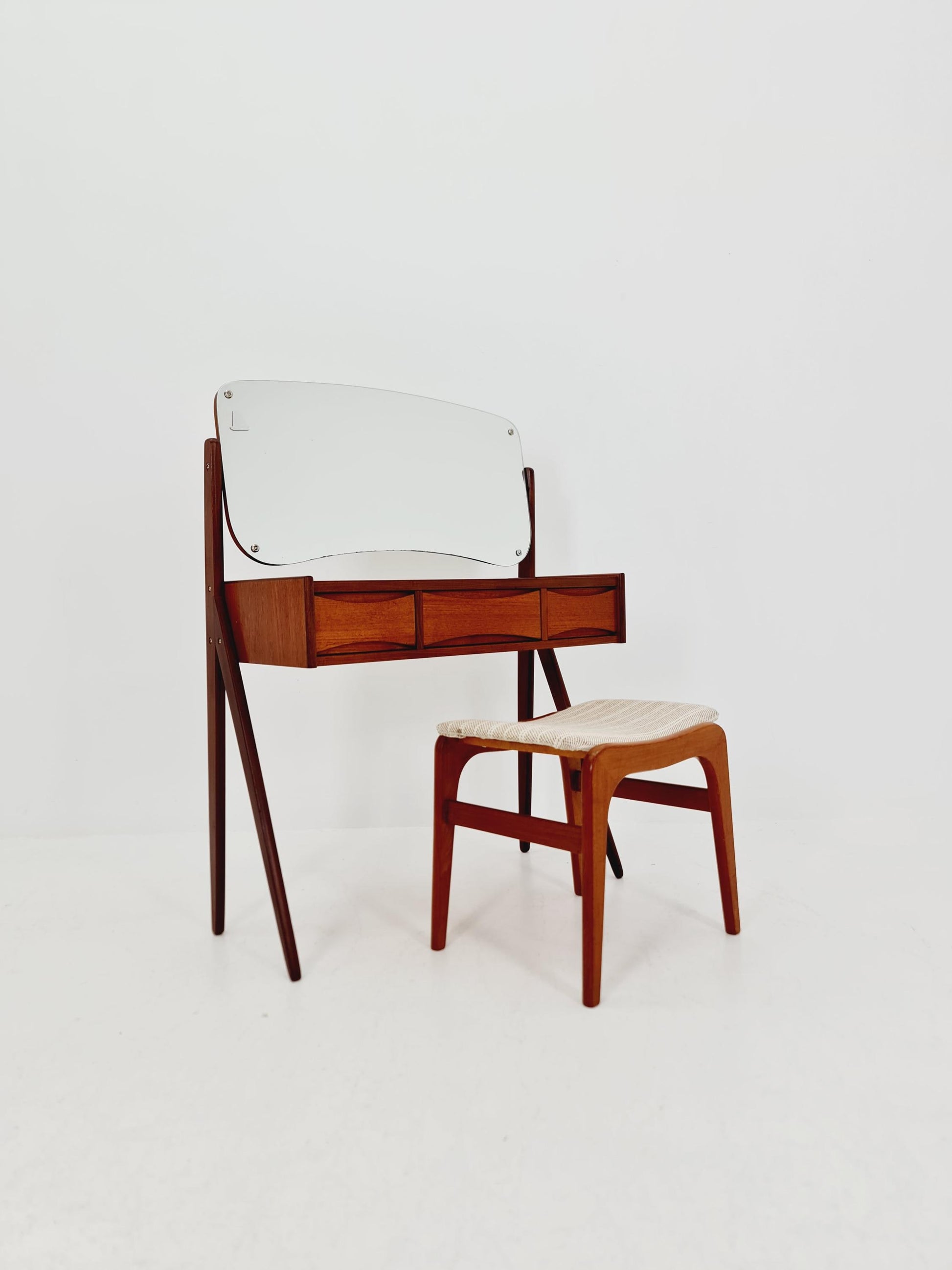 Rare Mid Century Modern Danish Teak vanity table/ make up table by Arne Vodder for Olholm , 1960
