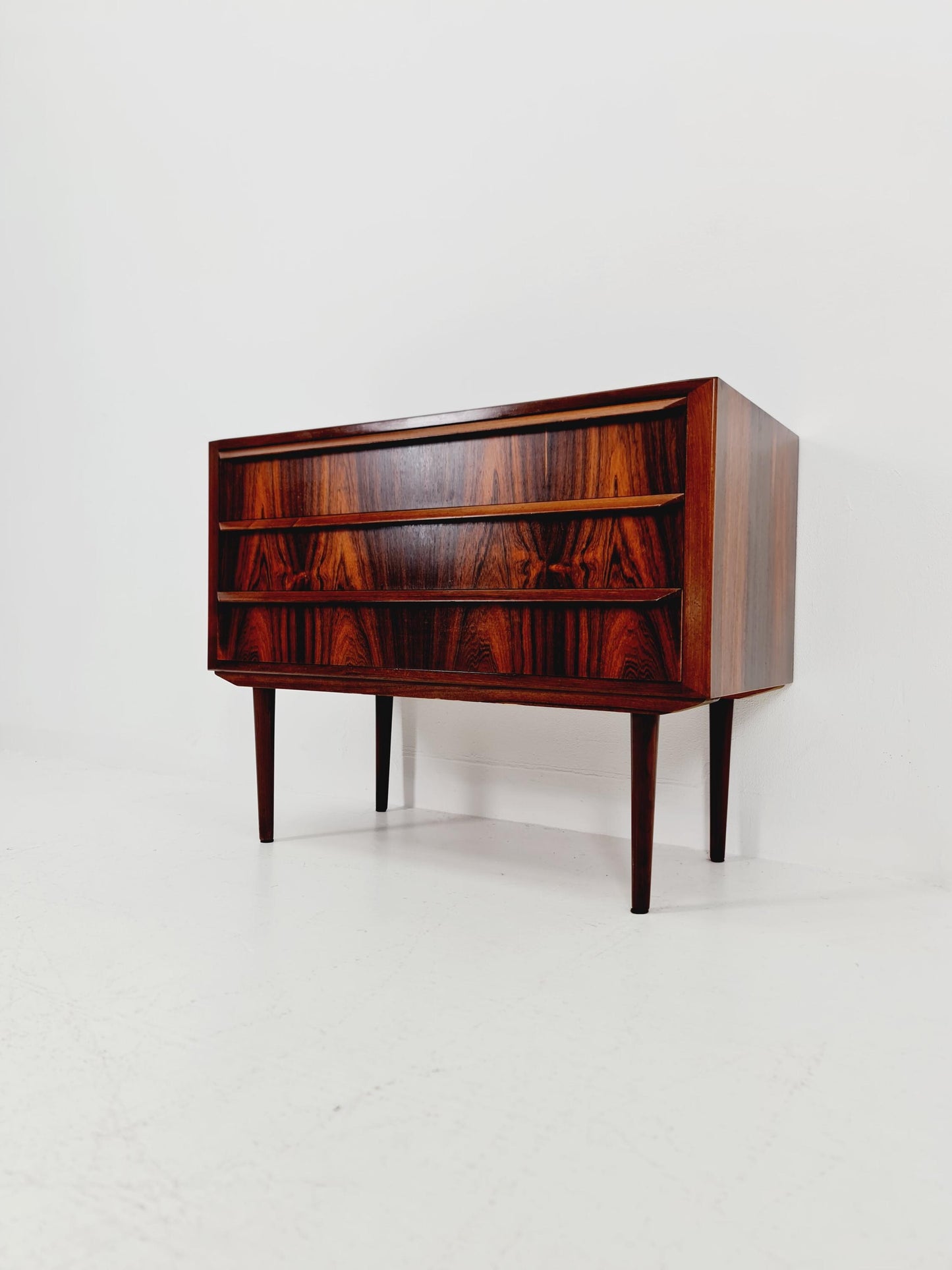 Midcentury danish drawer dresser /3 drawers by EDV. Valentinsen Möbelfabrik 1960s