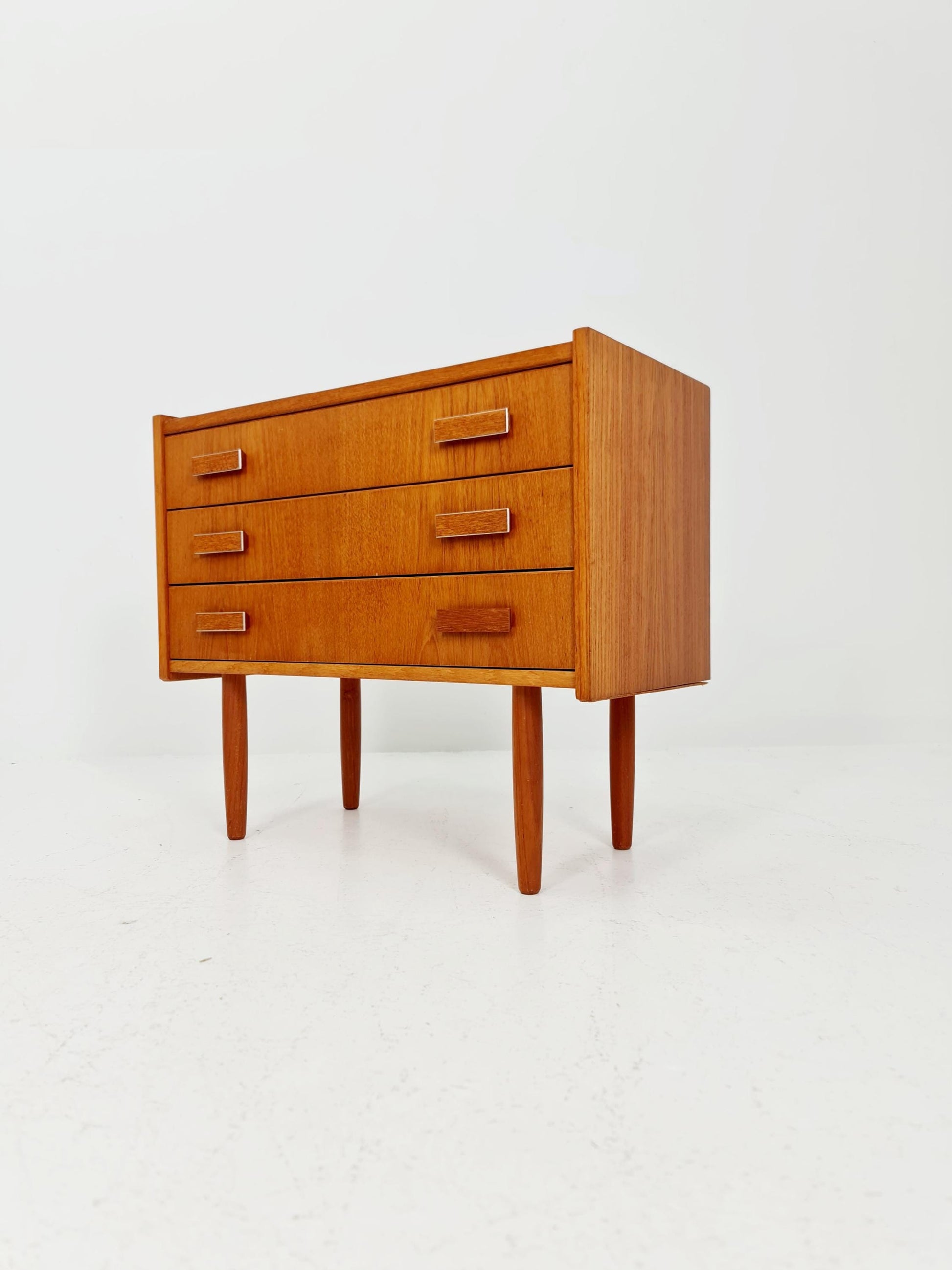 Midcentury danish drawer dresser /3 drawers By Ejsing Möbelfabrik A/S 1960s