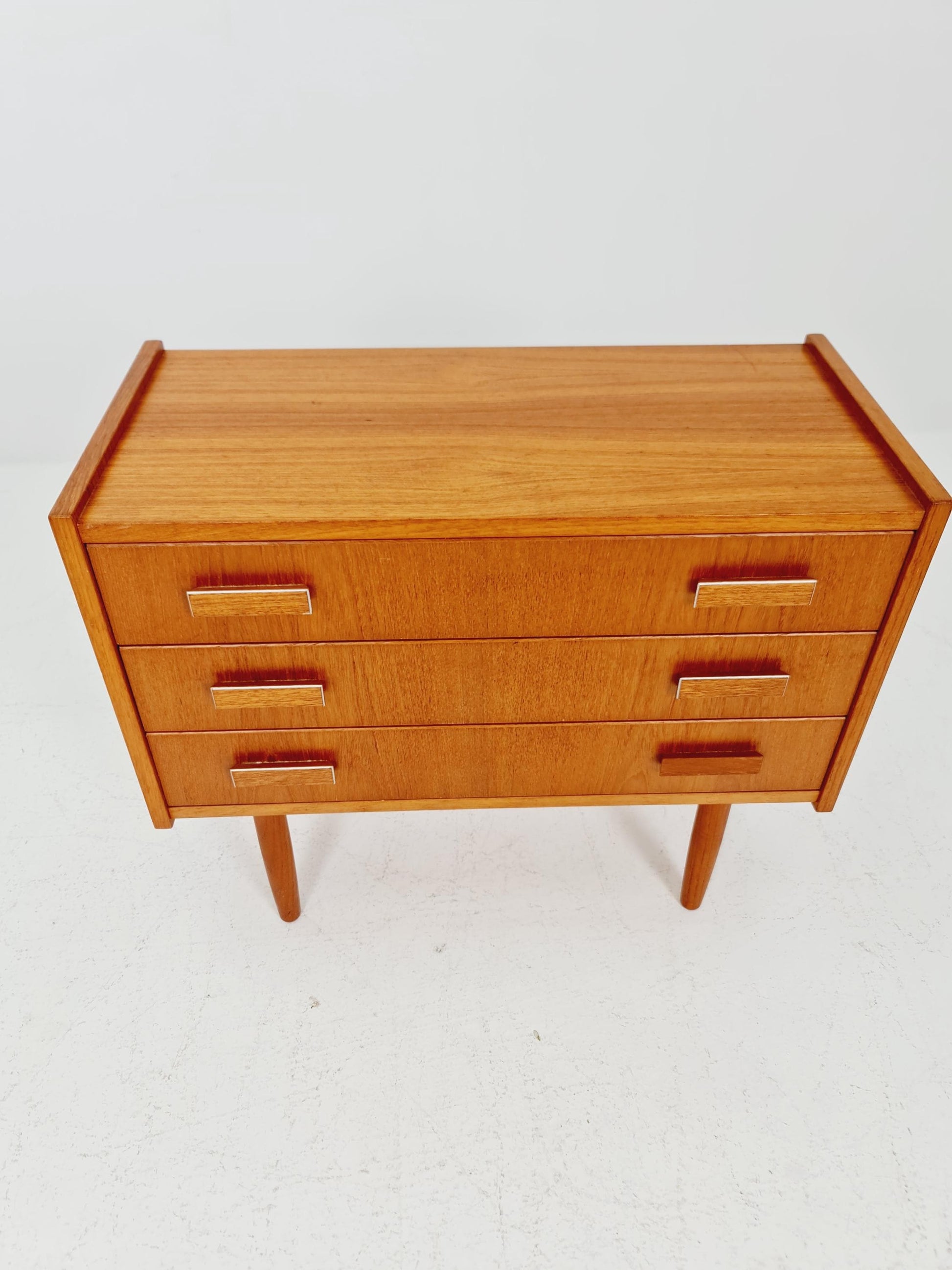 Midcentury danish drawer dresser /3 drawers By Ejsing Möbelfabrik A/S 1960s