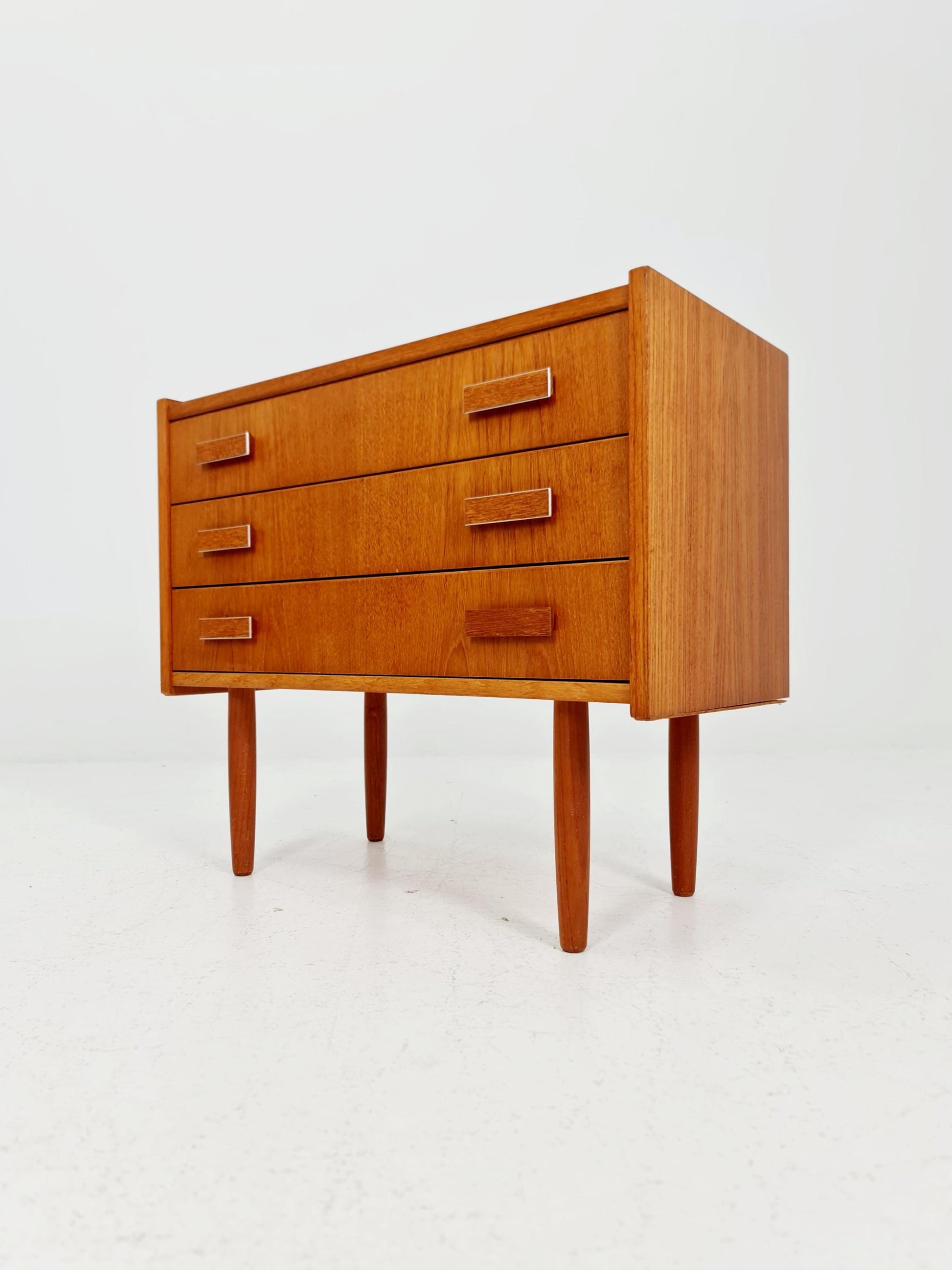 Midcentury danish drawer dresser /3 drawers By Ejsing Möbelfabrik A/S 1960s