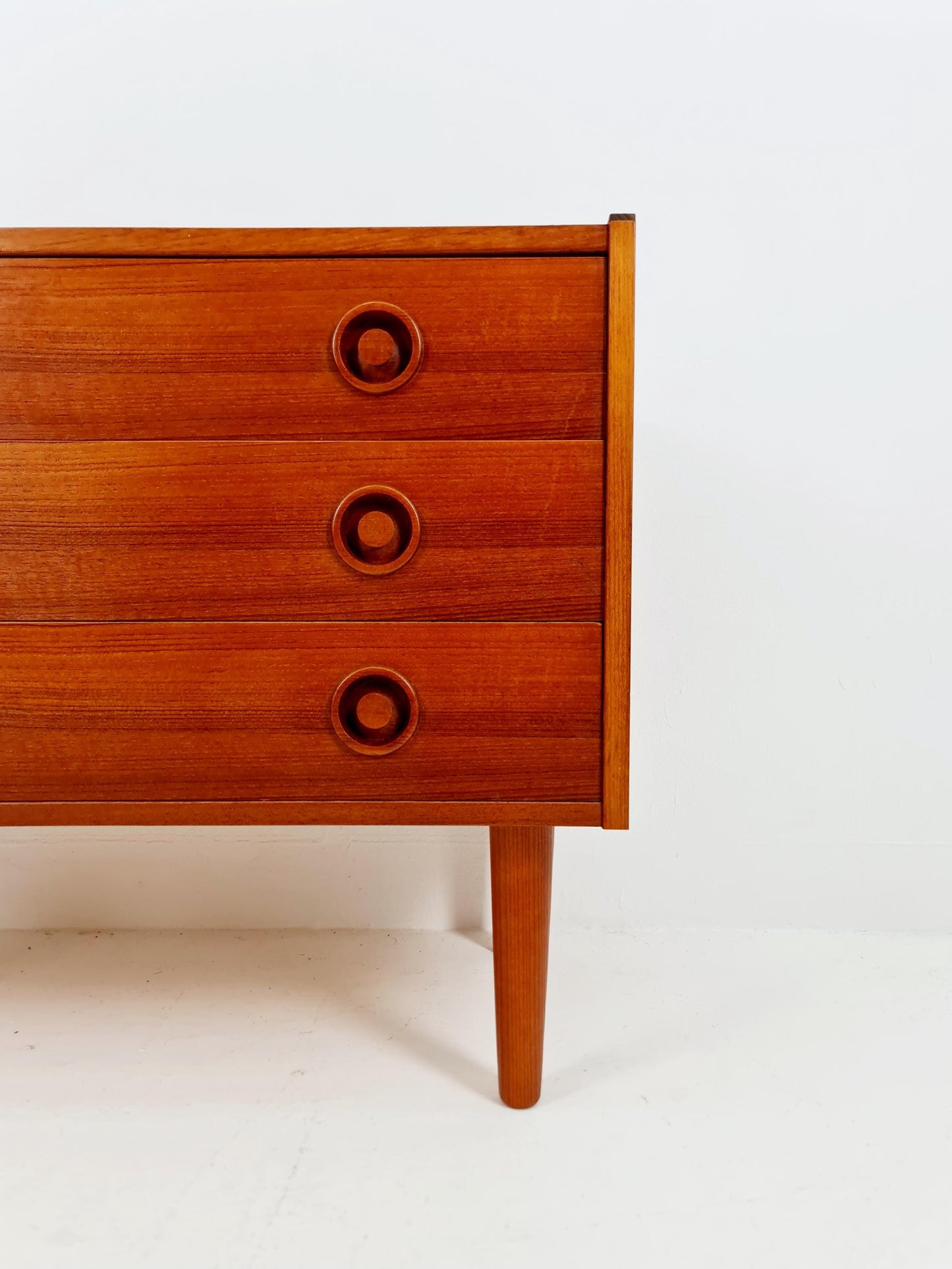 Midcentury danish design chest of drawers / drawer dresser /3 drawers cabinet, 1960s