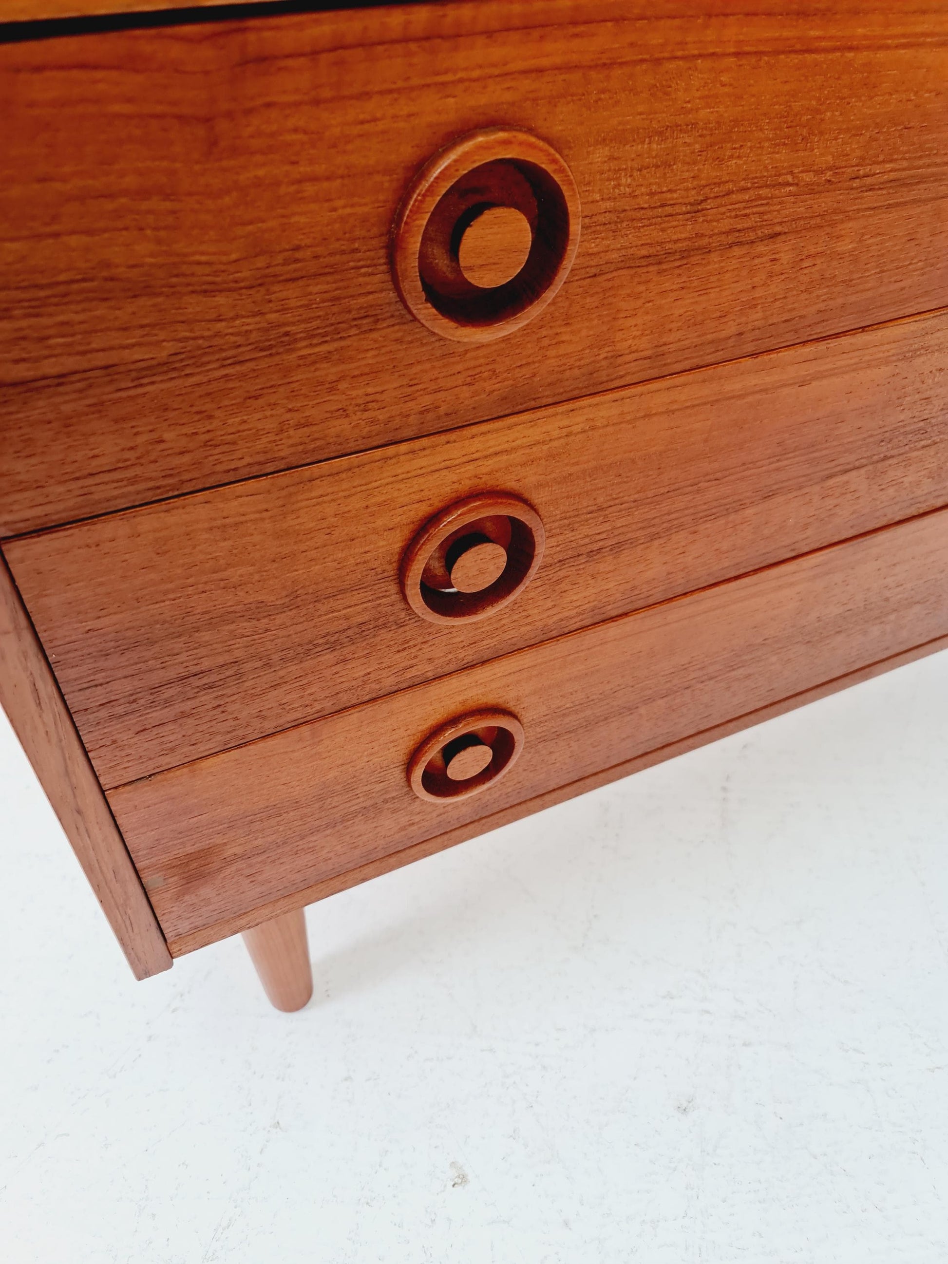 Midcentury danish design chest of drawers / drawer dresser /3 drawers cabinet, 1960s