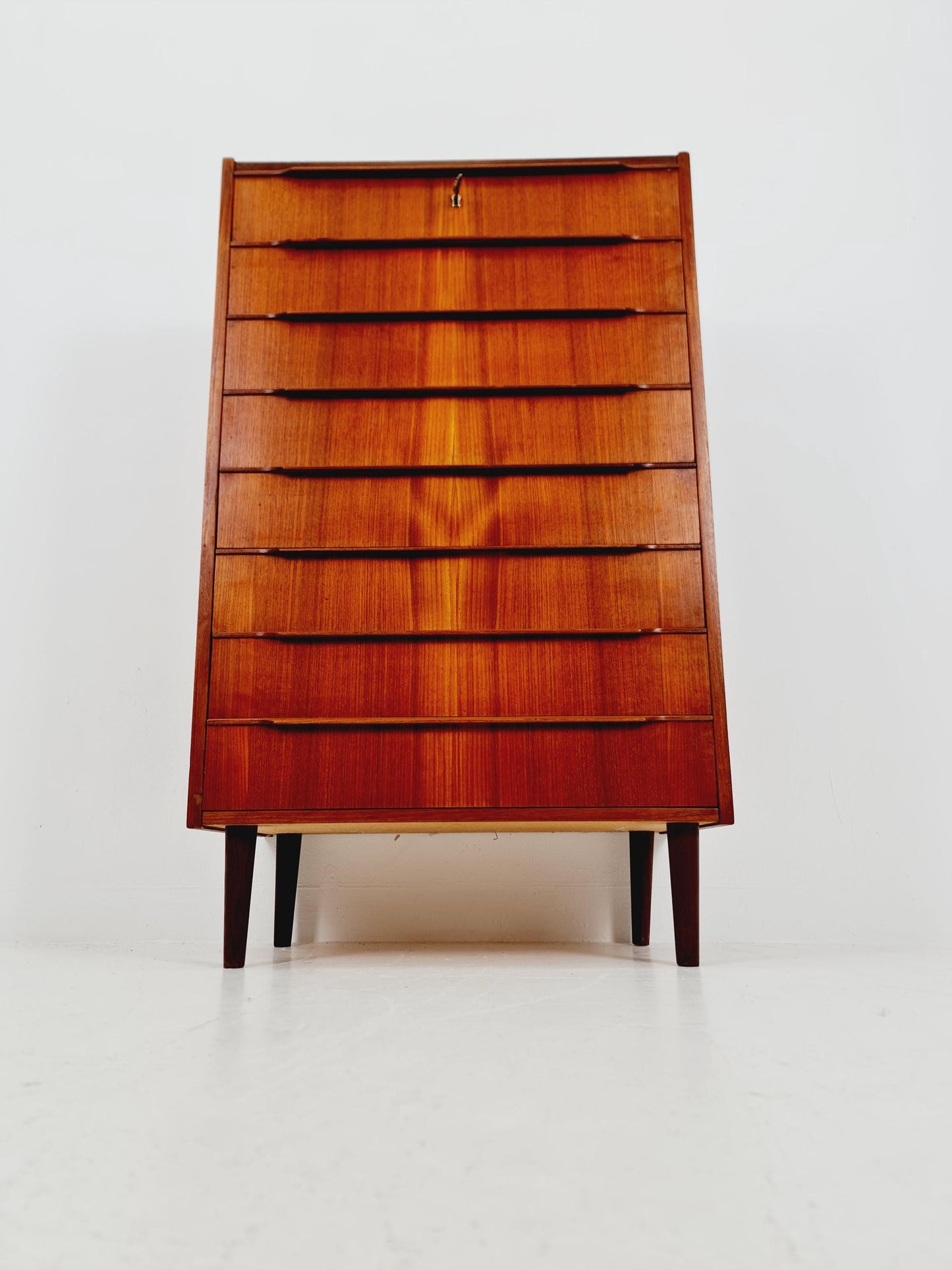 Midcentury danish design chest of drawers 8 Drawers tallboy 1960s