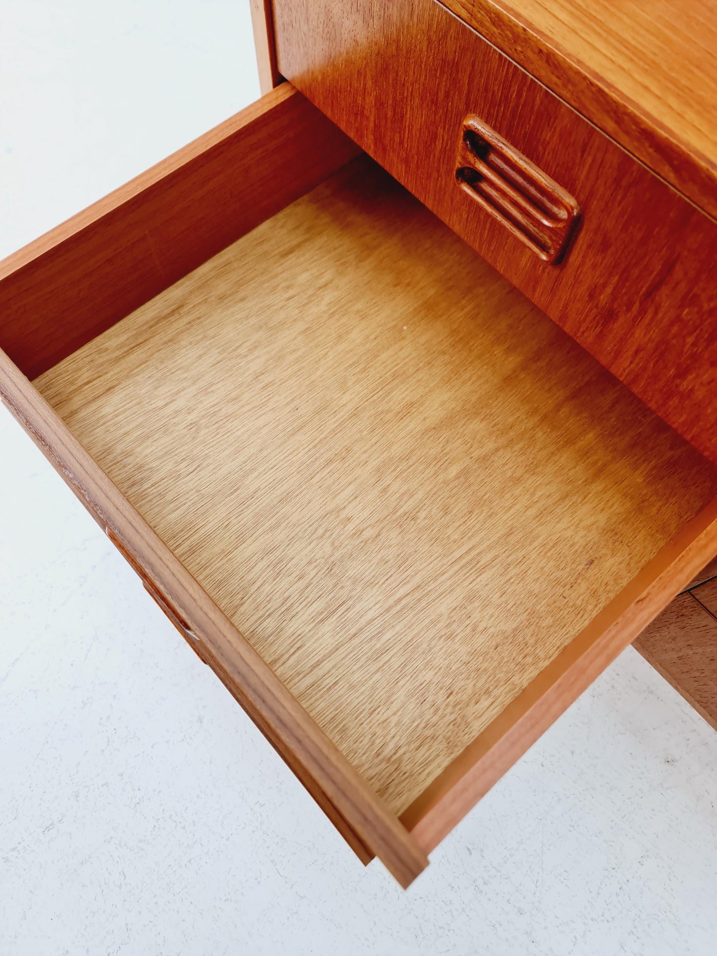 Midcentury danish design chest of drawers / drawer dresser /6 drawers cabinet, 1960s