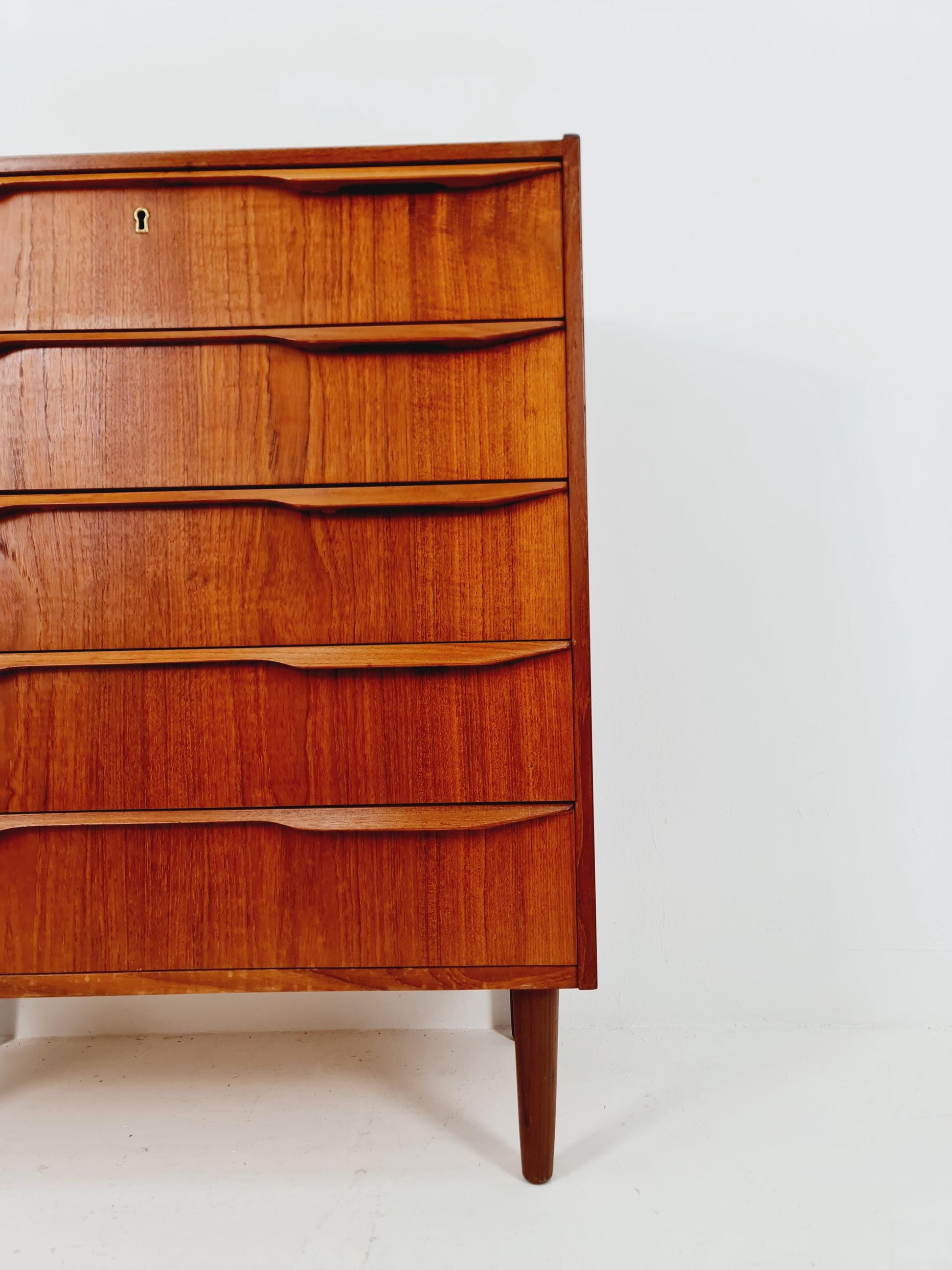 Midcentury danish design chest of drawers / drawer dresser /5 drawers cabinet By Ejsing Möbelfabrik 1960s