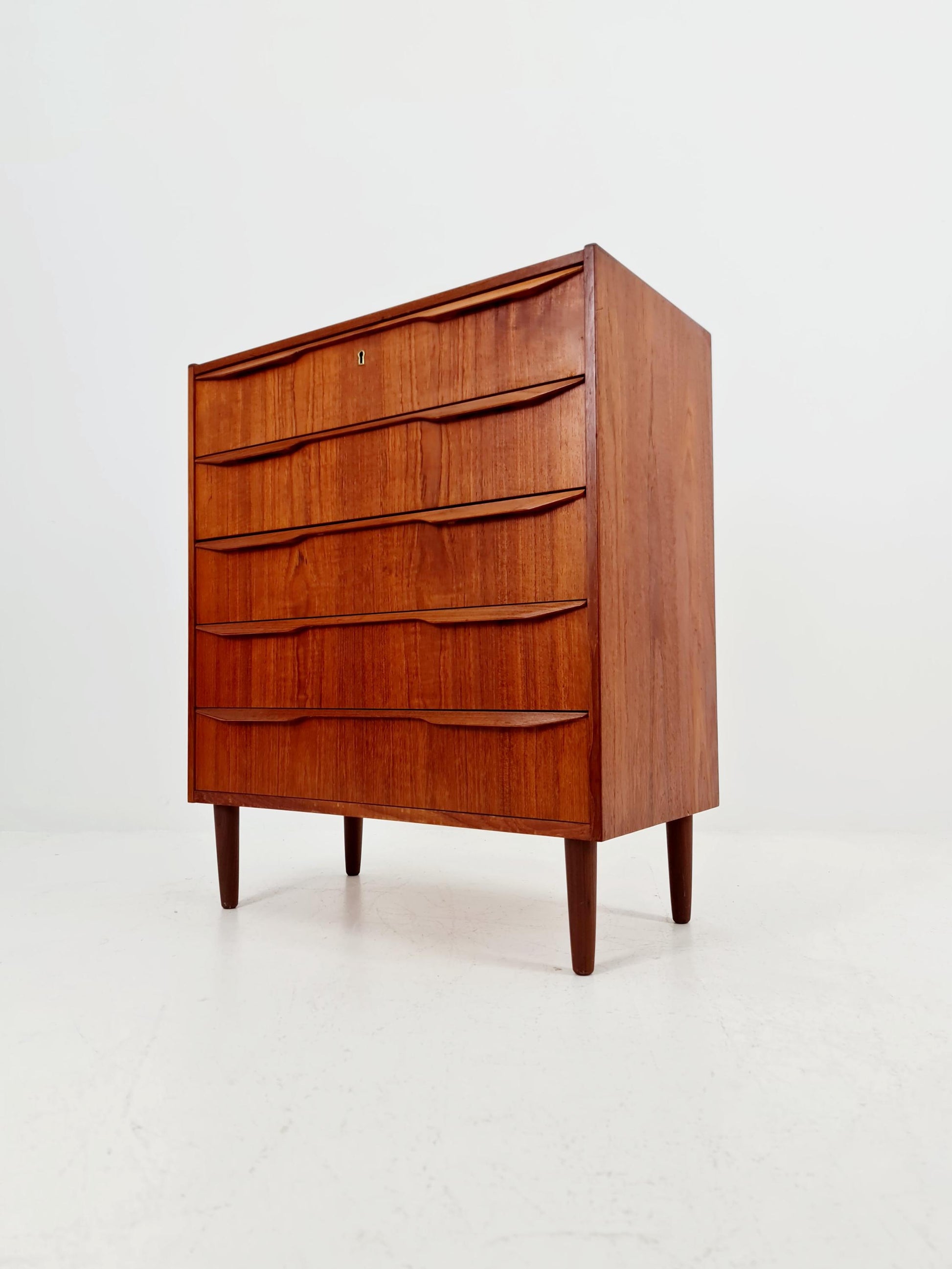 Midcentury danish design chest of drawers / drawer dresser /5 drawers cabinet By Ejsing Möbelfabrik 1960s