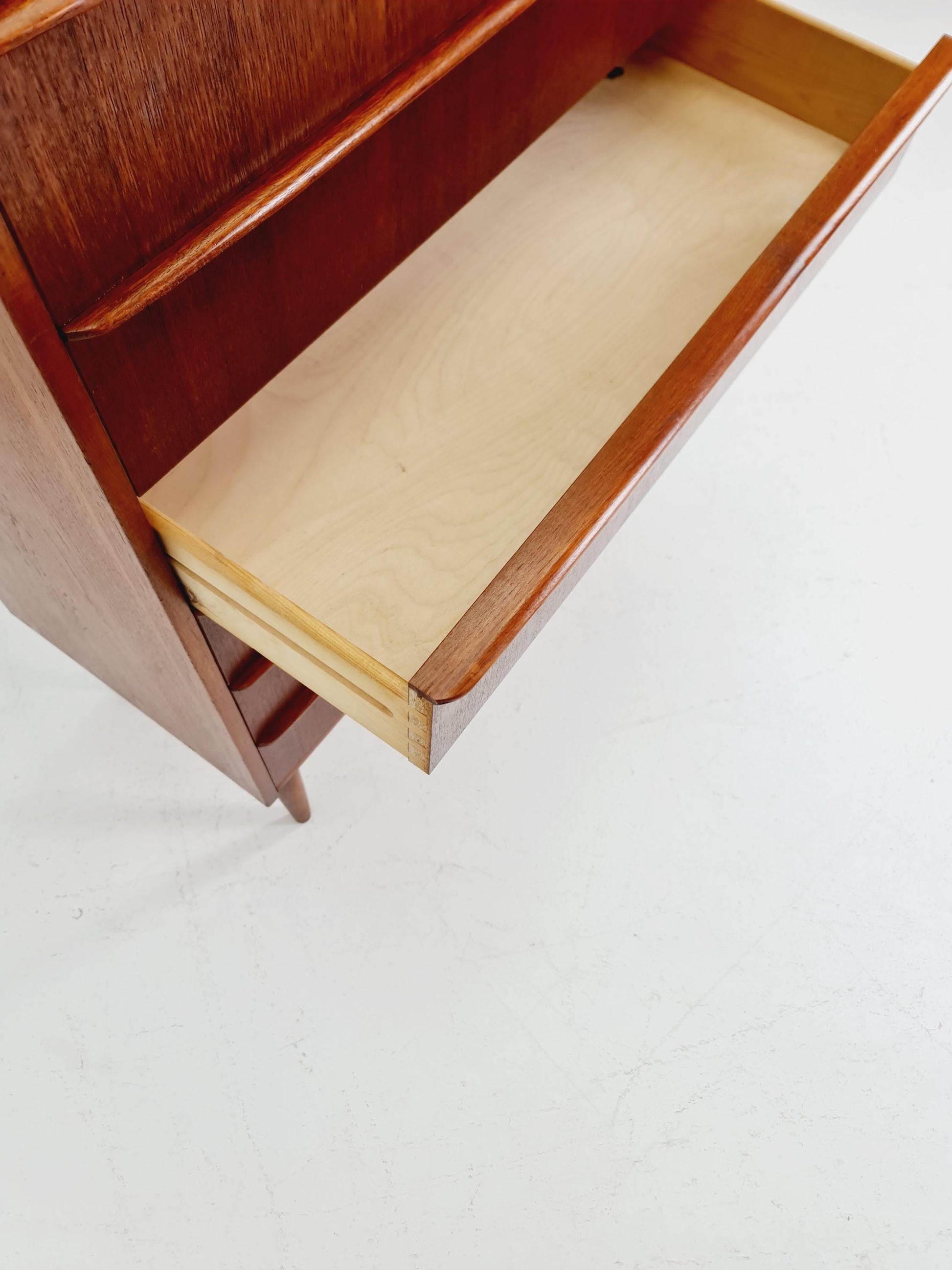Midcentury danish design chest of drawers / drawer dresser /6 drawers cabinet By Ejsing Möbelfabrik 1960s