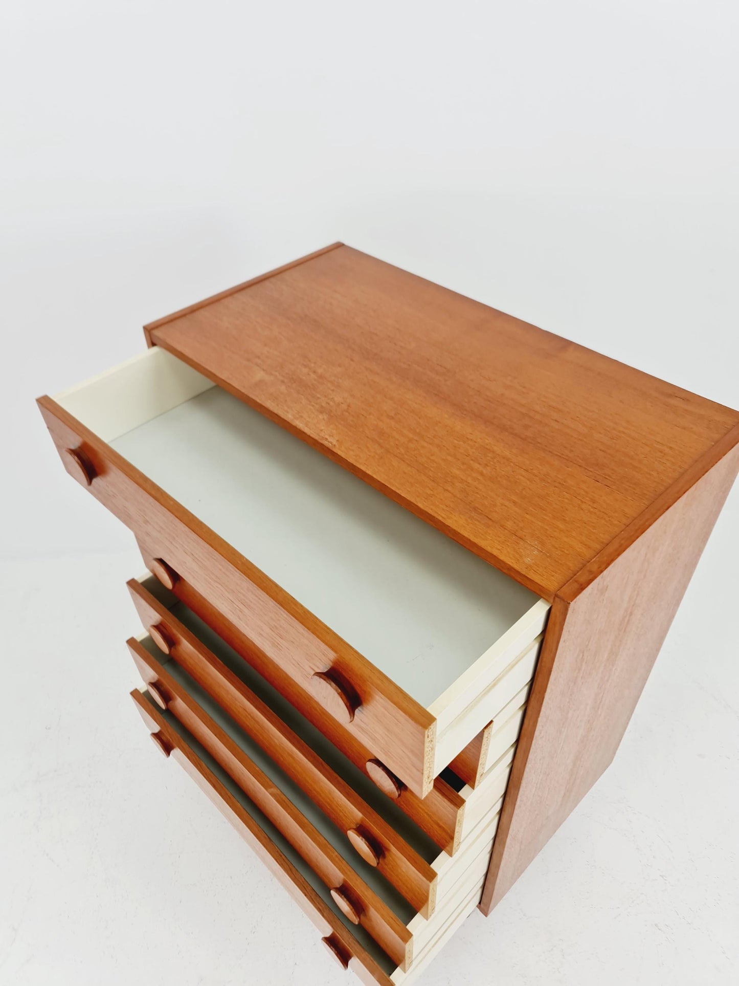 Midcentury danish design chest of drawers / drawer dresser /6 drawers cabinet By Ejsing Möbelfabrik 1960s