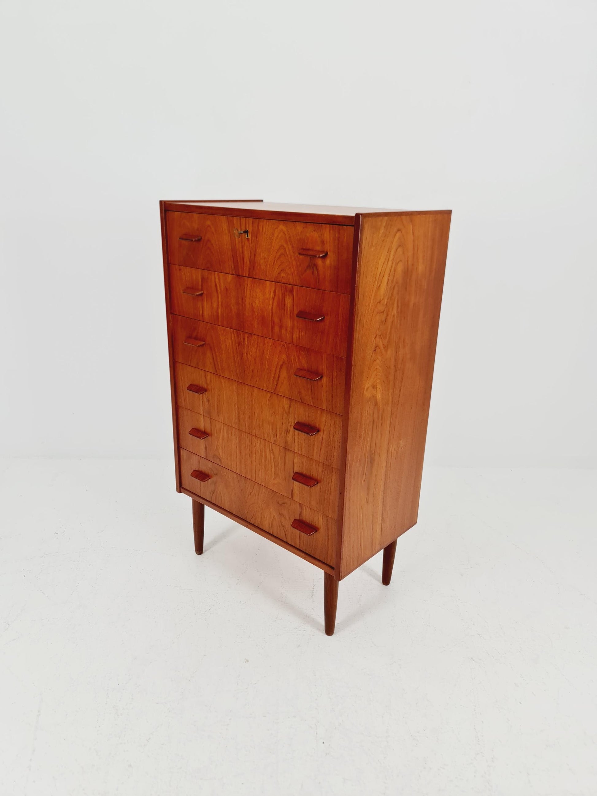 Midcentury danish design chest of drawers / drawer dresser /6 drawers cabinet By Ejsing Möbelfabrik 1960s