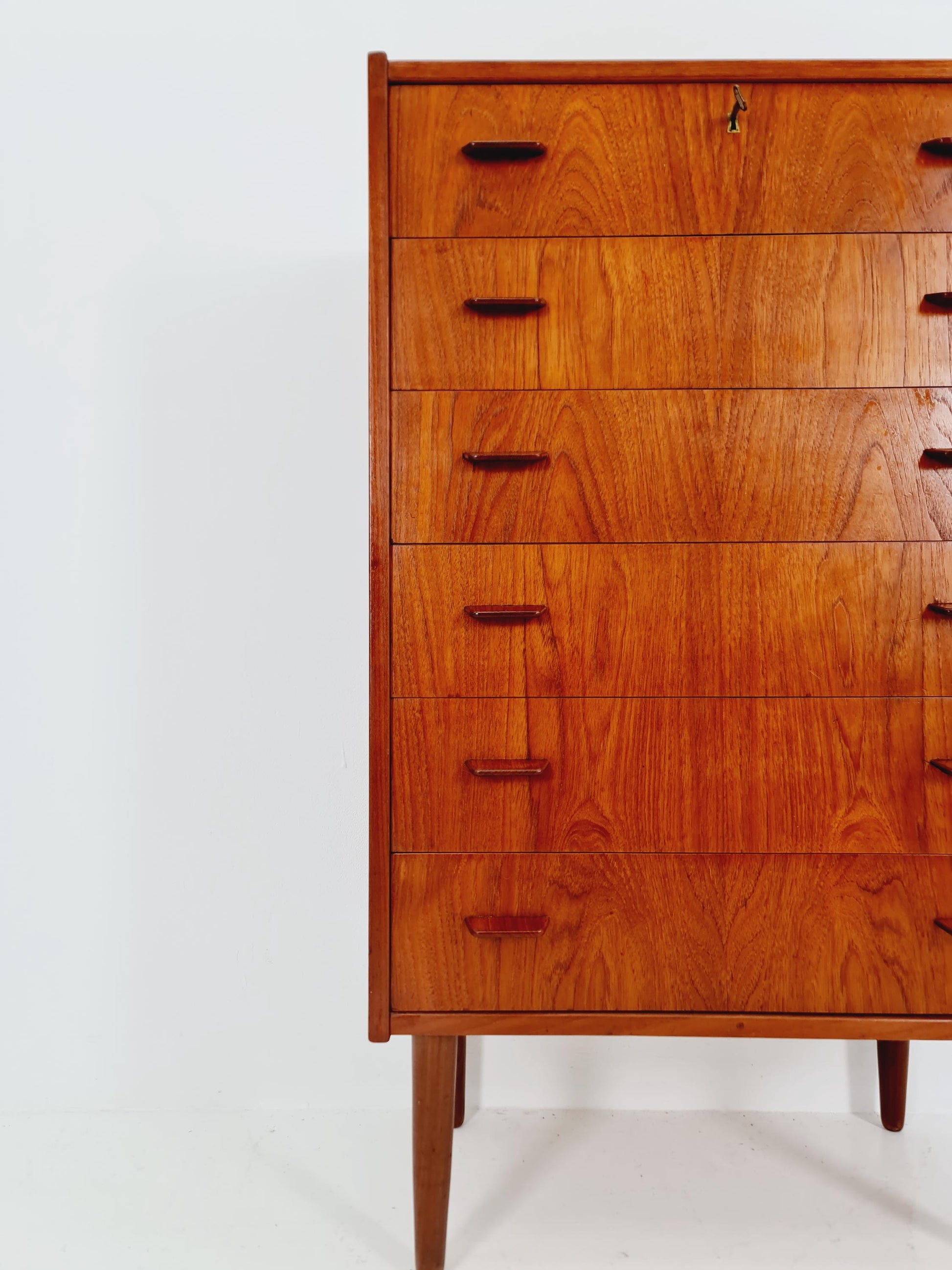 Midcentury danish design chest of drawers / drawer dresser /6 drawers cabinet By Ejsing Möbelfabrik 1960s