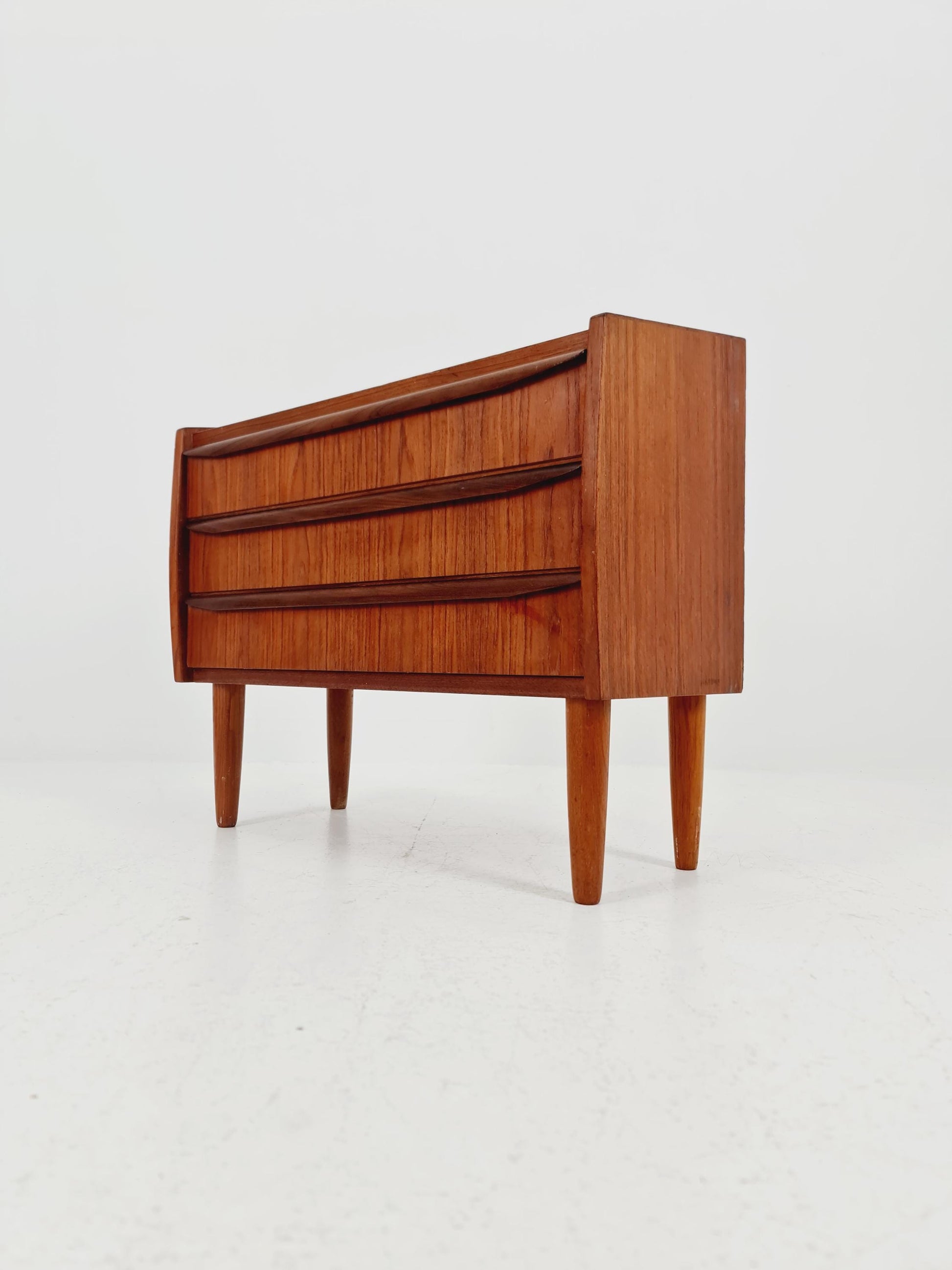 Midcentury danish drawer dresser /3 drawers 1960s