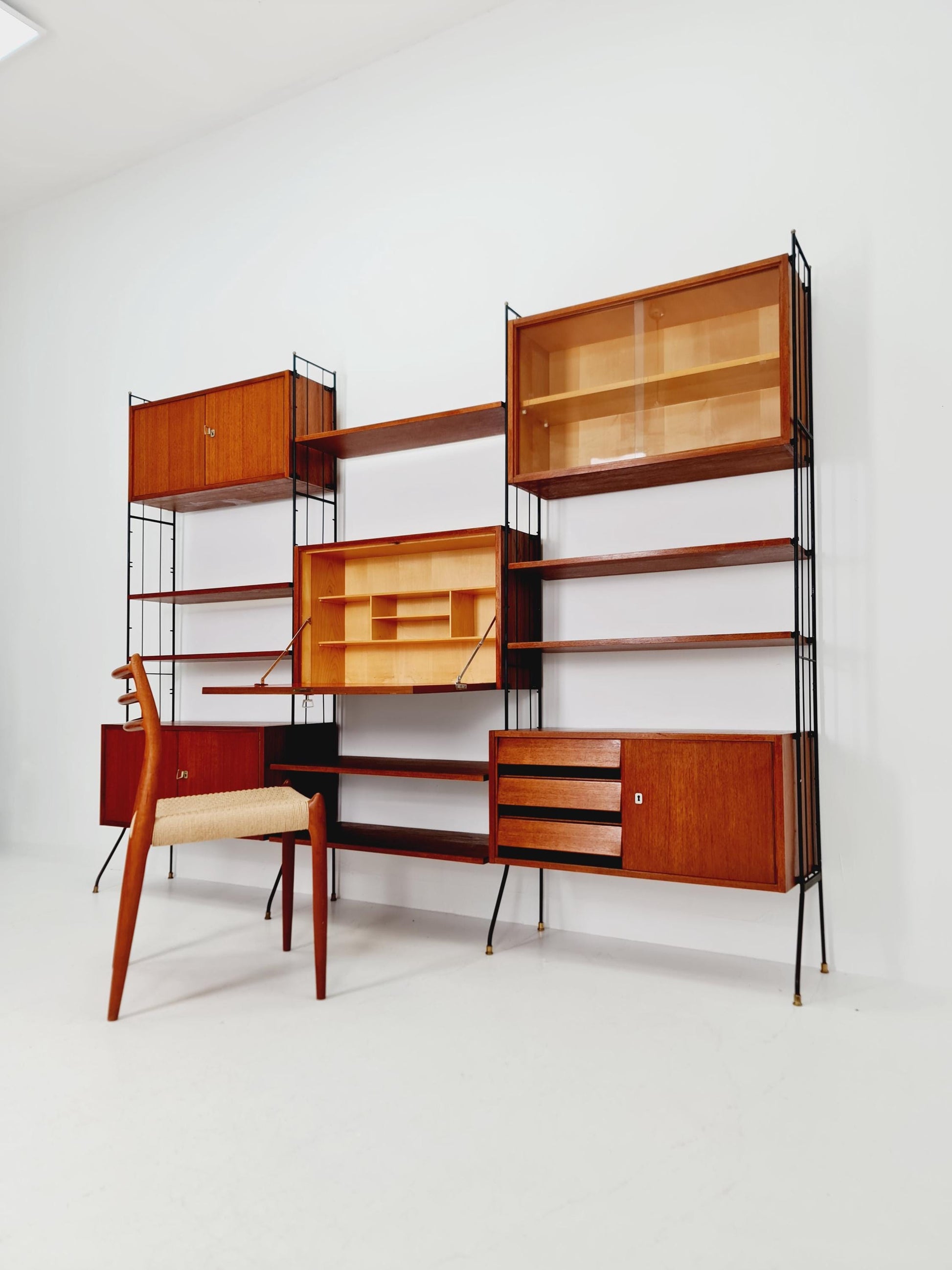 Freestanding string shelf-system unit bookcase teak & metal by Koch Möbel Germany, 1950s