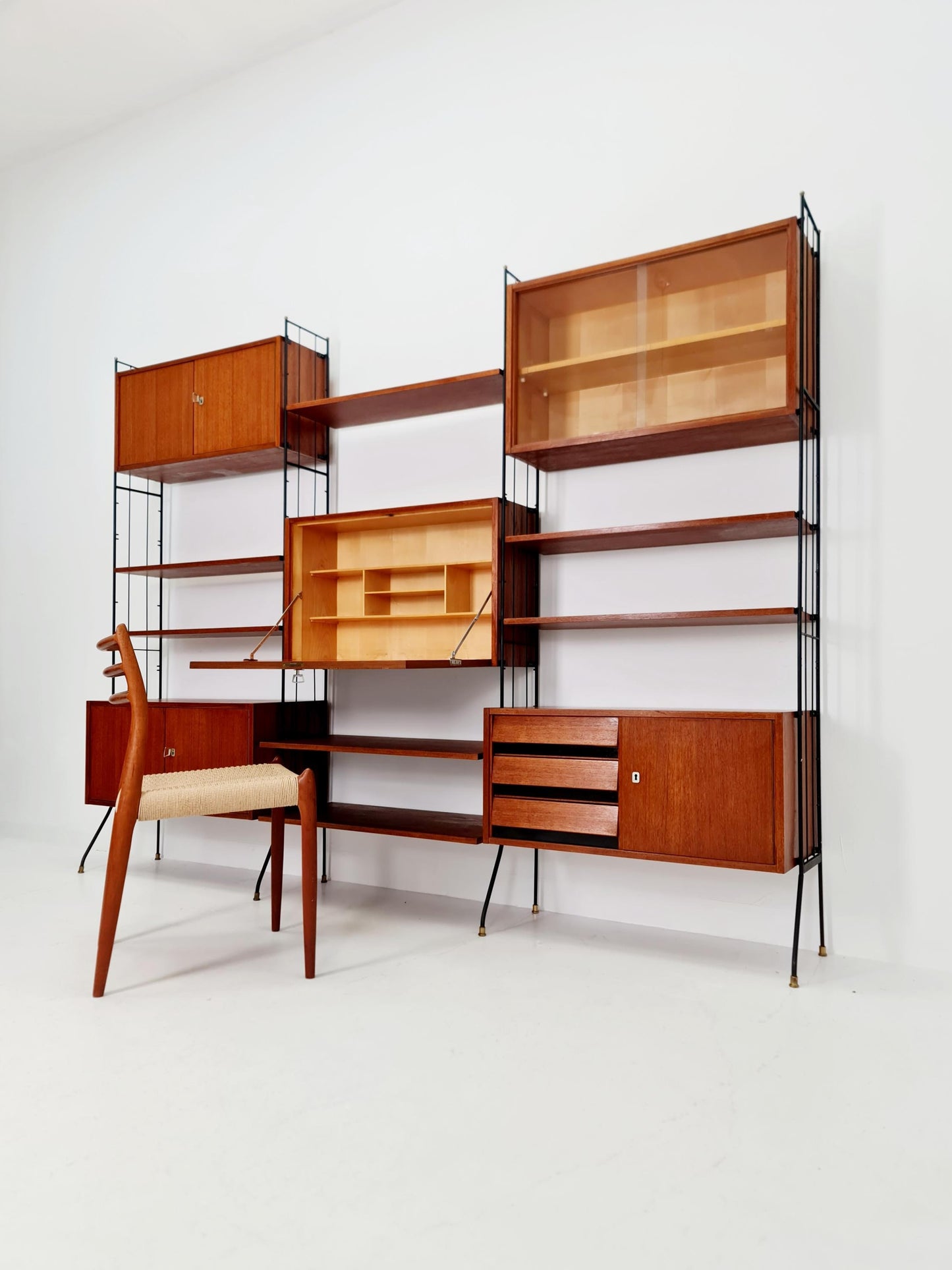 Freestanding string shelf-system unit bookcase teak & metal by Koch Möbel Germany, 1950s