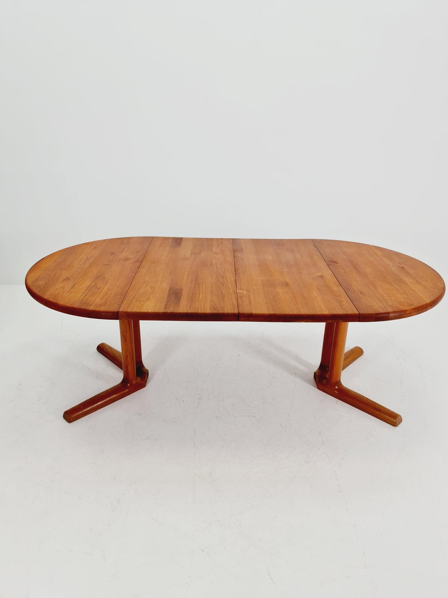 Mid century extendable Danish Modern Solid Teak XXL dining table by Dyrlund MöbelFabrik , 1970s