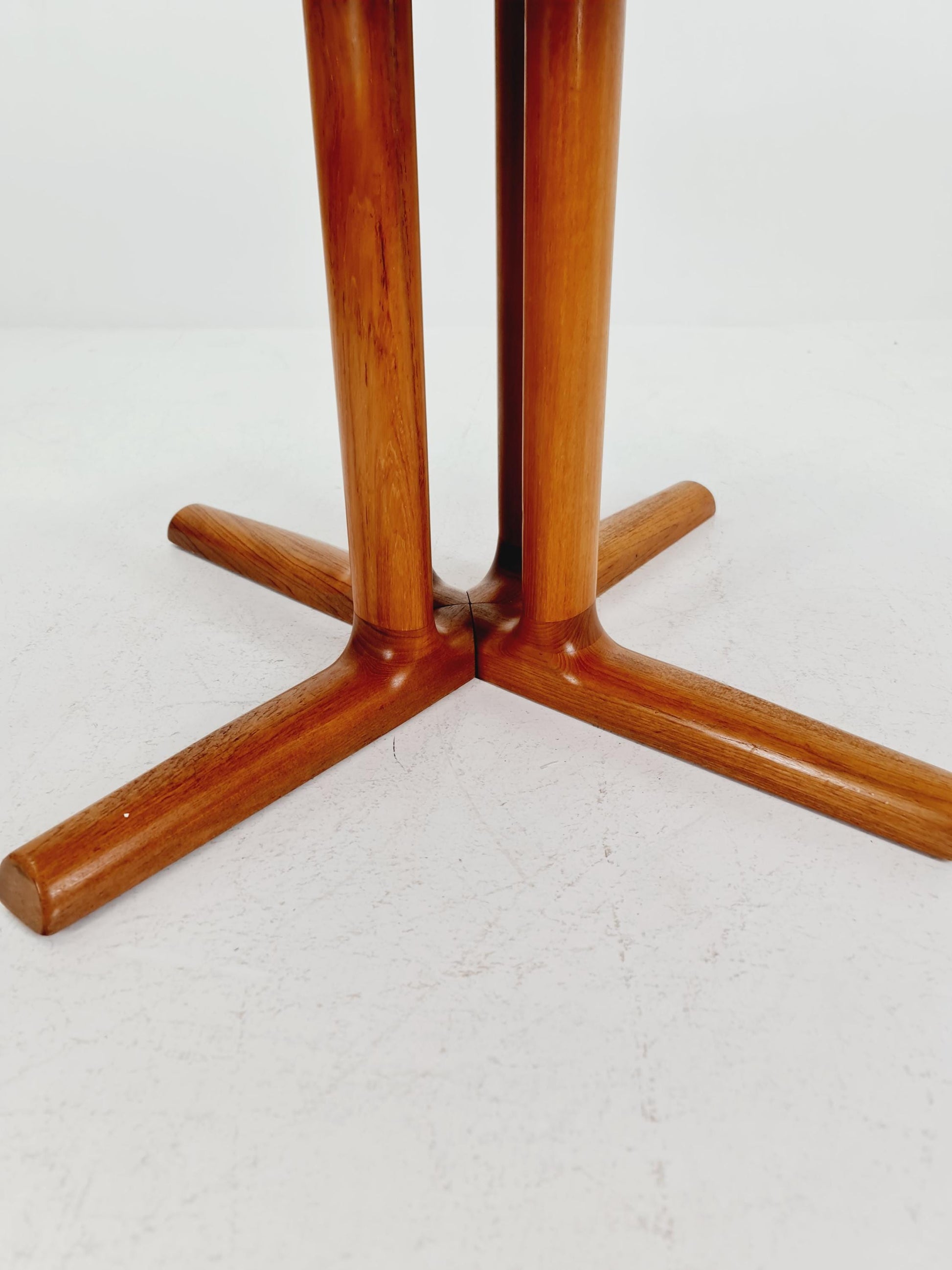 Mid century extendable Danish Modern Solid Teak XXL dining table by Dyrlund MöbelFabrik , 1970s