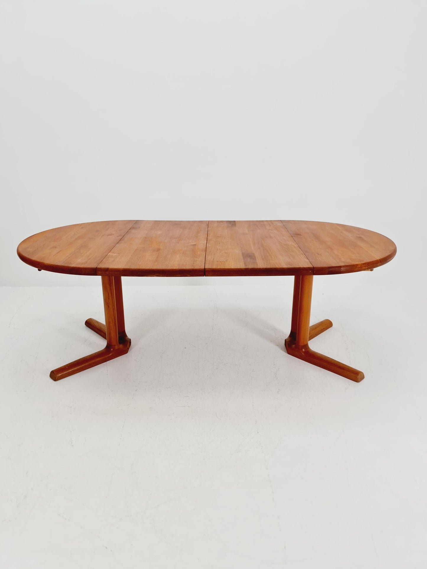Mid century extendable Danish Modern Solid Teak XXL dining table by Dyrlund MöbelFabrik , 1970s