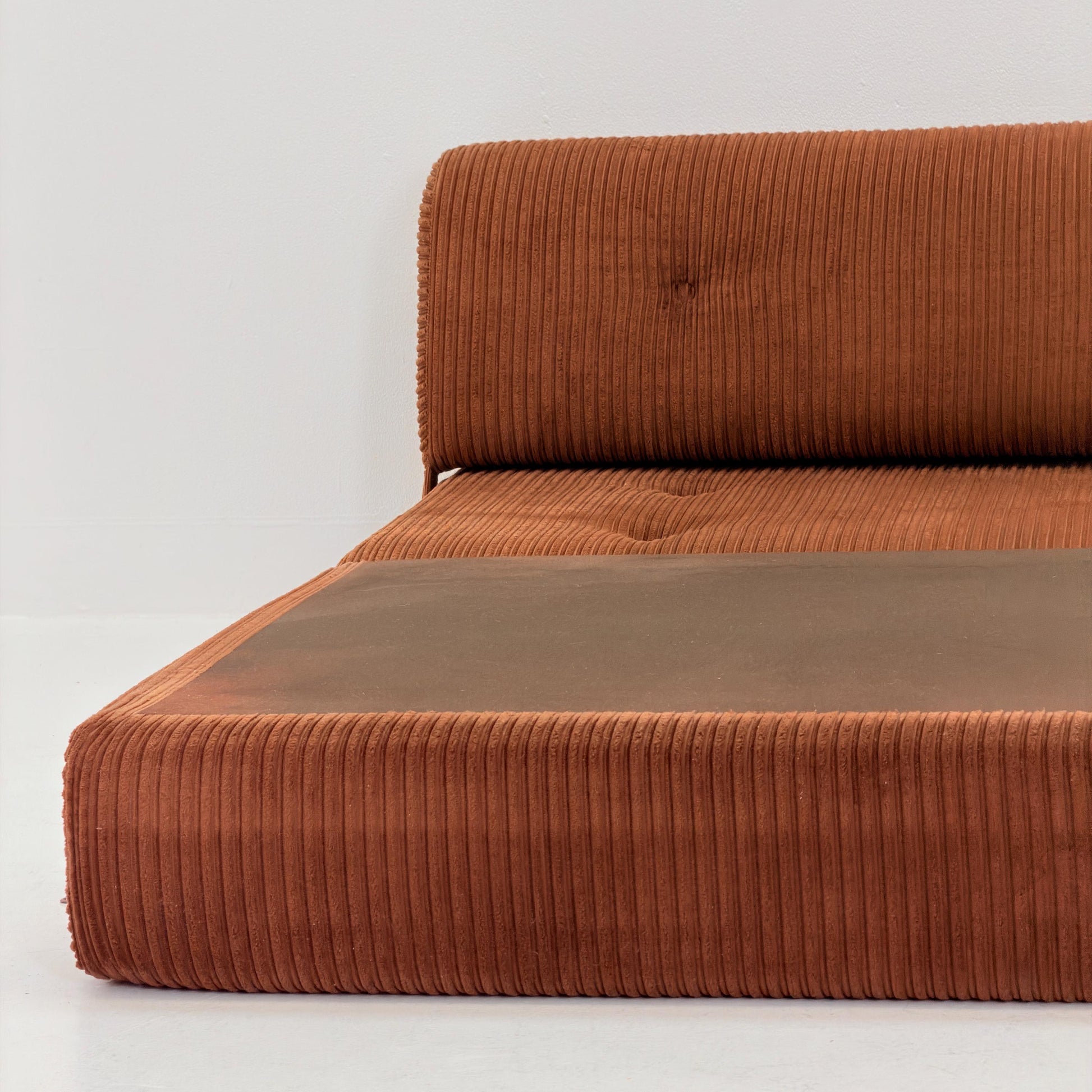 Mid Century Space Age brown velvet cord day bed / Lounge Sofa-Bed by IKEA, Sweden | 1980s
