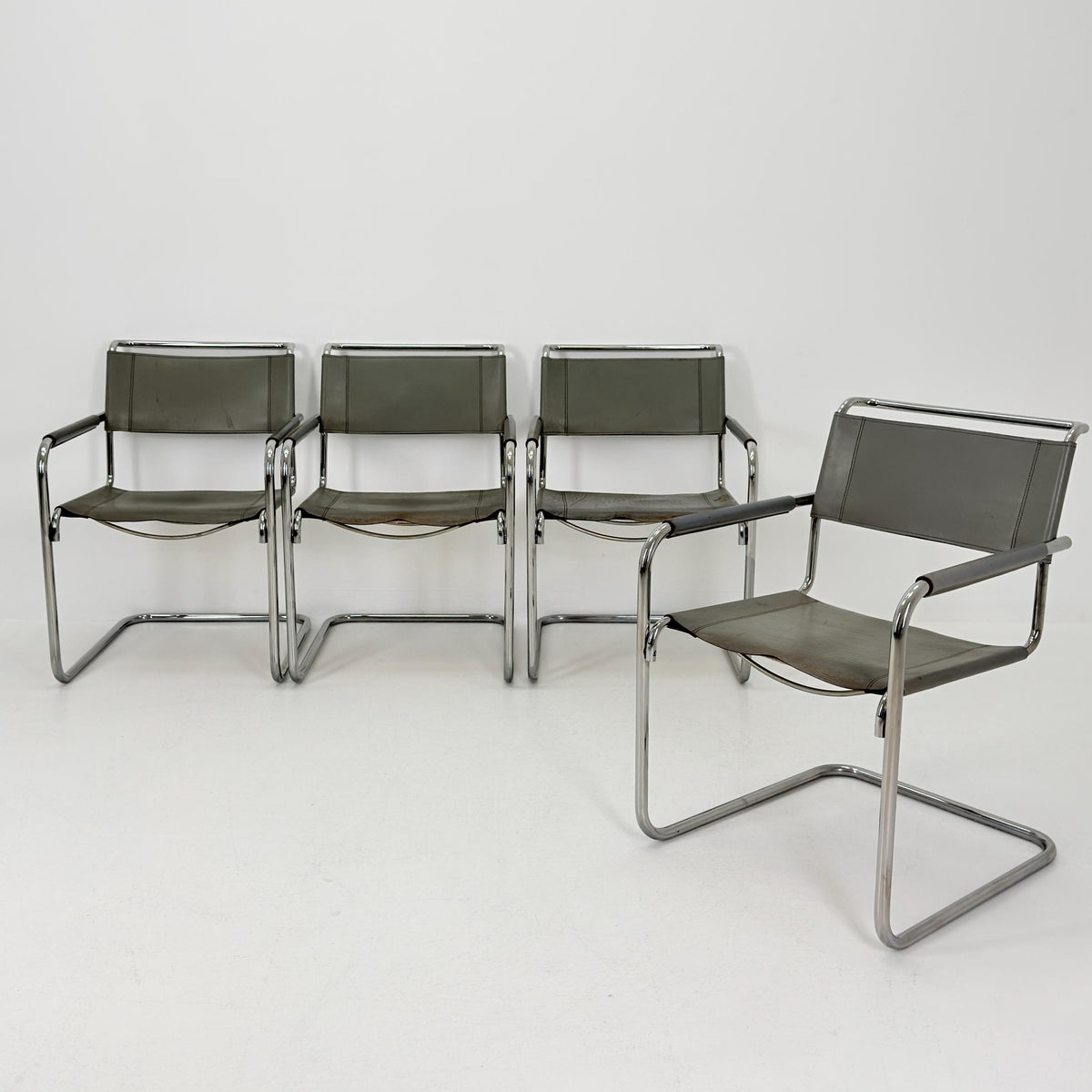 Set of 4 Iconic gray Leather S34 Cantilever Chairs by Mart Stam for Thonet – Bauhaus Design, 1980s Germany