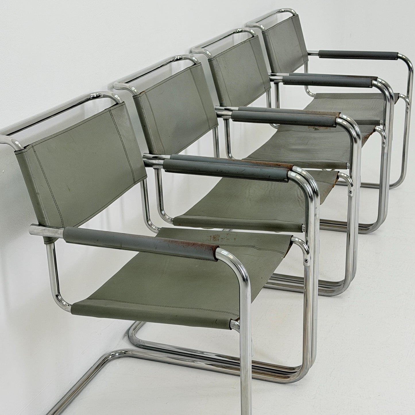 Set of 4 Iconic gray Leather S34 Cantilever Chairs by Mart Stam for Thonet – Bauhaus Design, 1980s Germany
