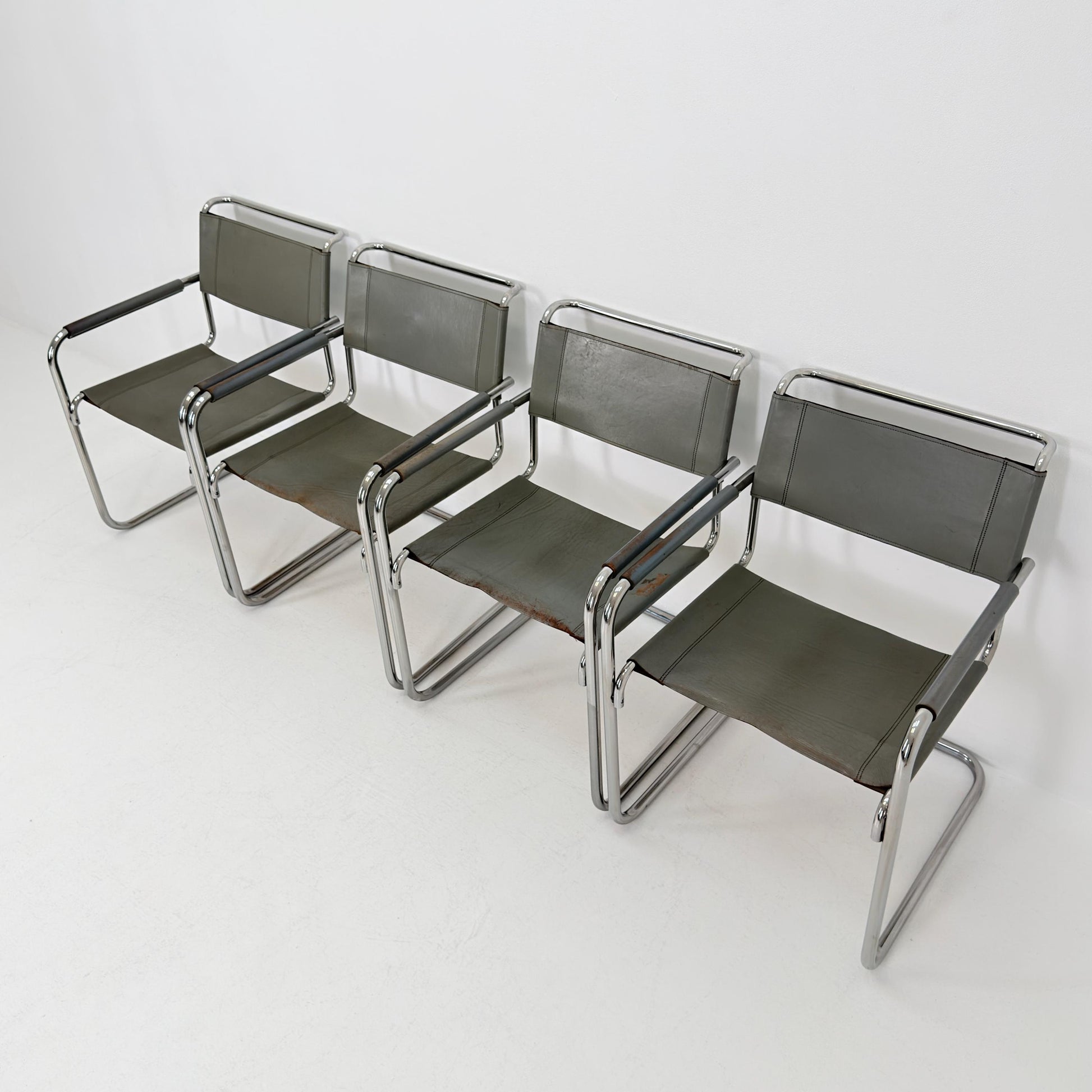 Set of 4 Iconic gray Leather S34 Cantilever Chairs by Mart Stam for Thonet – Bauhaus Design, 1980s Germany