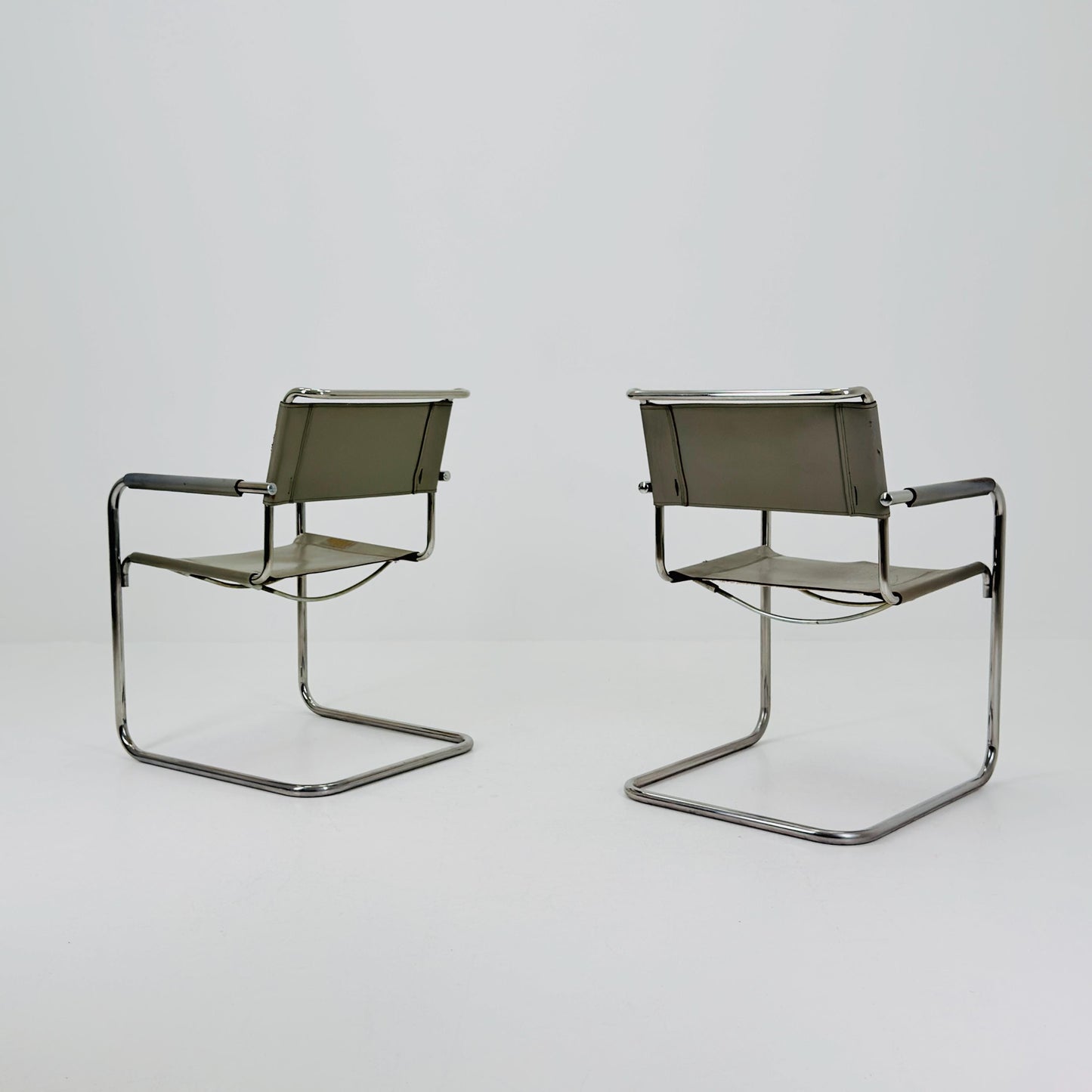 Set of 2 Iconic gray Leather S34 Cantilever Chairs by Mart Stam for Thonet – Bauhaus Design, 1980s Germany