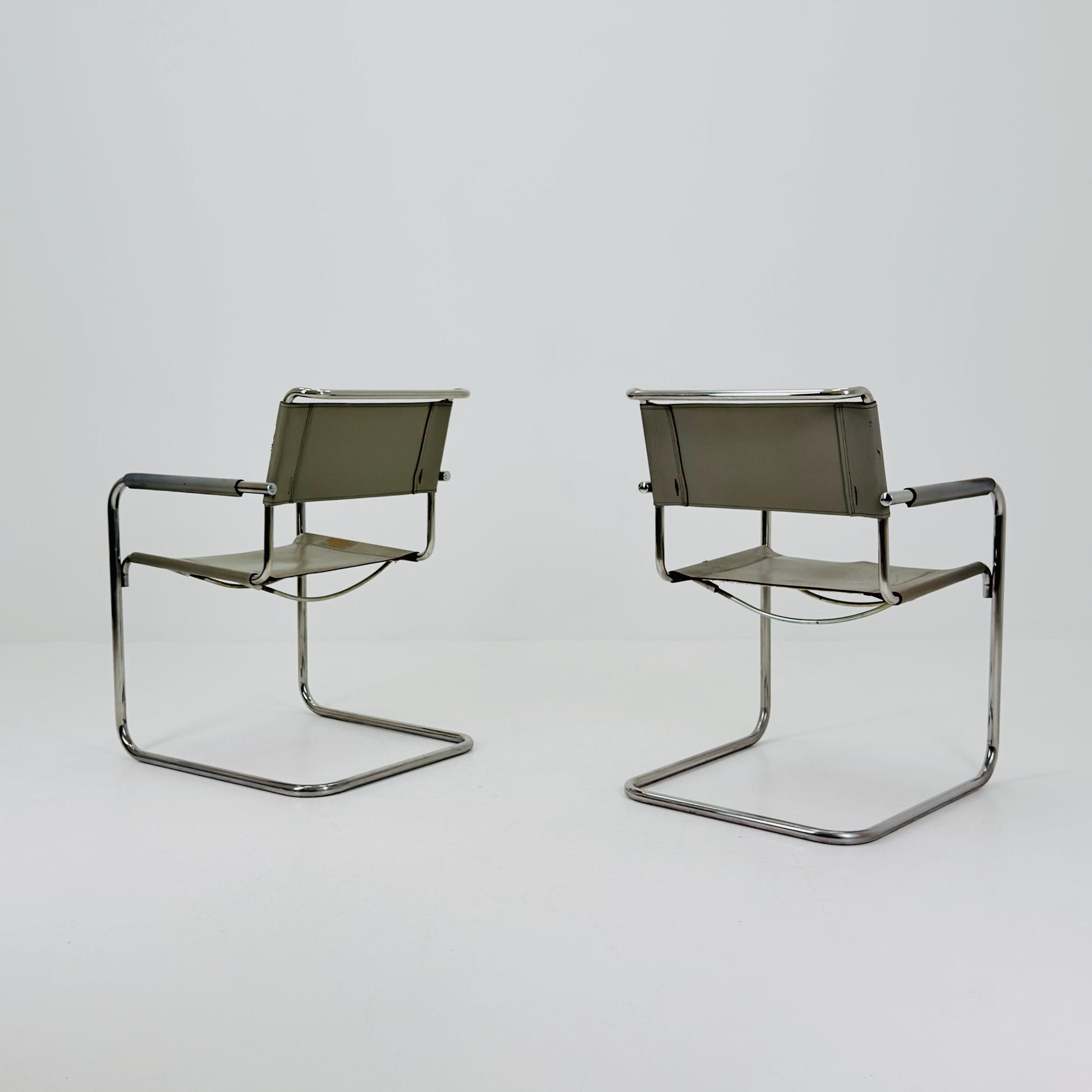 Set of 2 Iconic gray Leather S34 Cantilever Chairs by Mart Stam for Thonet – Bauhaus Design, 1980s Germany