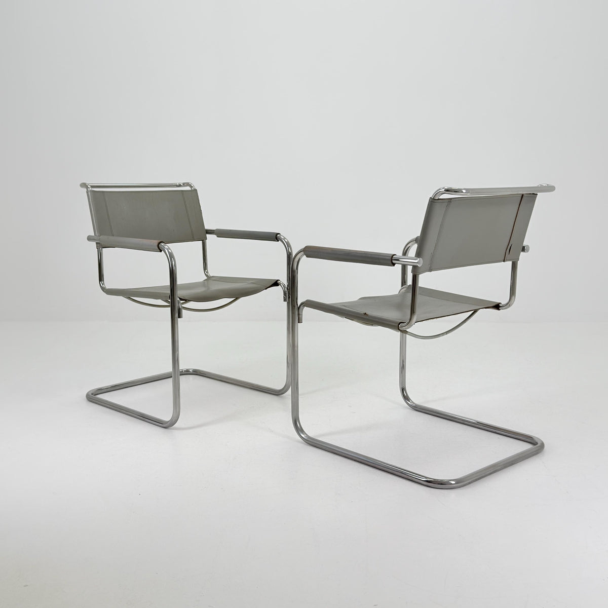Set of 2 Iconic gray Leather S34 Cantilever Chairs by Mart Stam for Thonet – Bauhaus Design, 1980s Germany